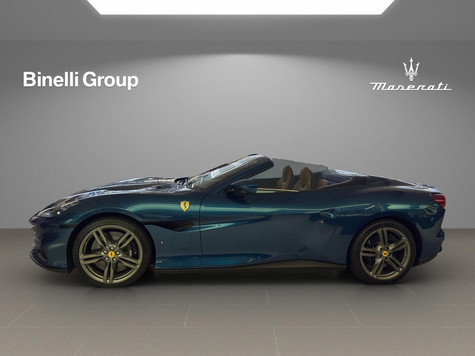 FERRARI Portofino M - Blu Abu Dhabi-showroom-element-1