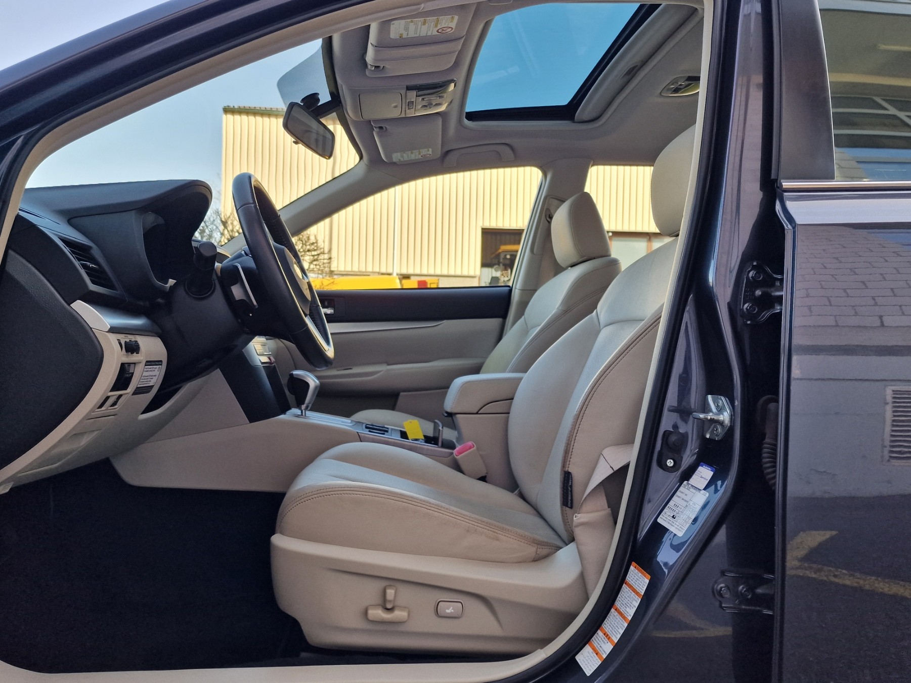 SUBARU Outback 2.5i Limited AWD Lineartronic-image-7
