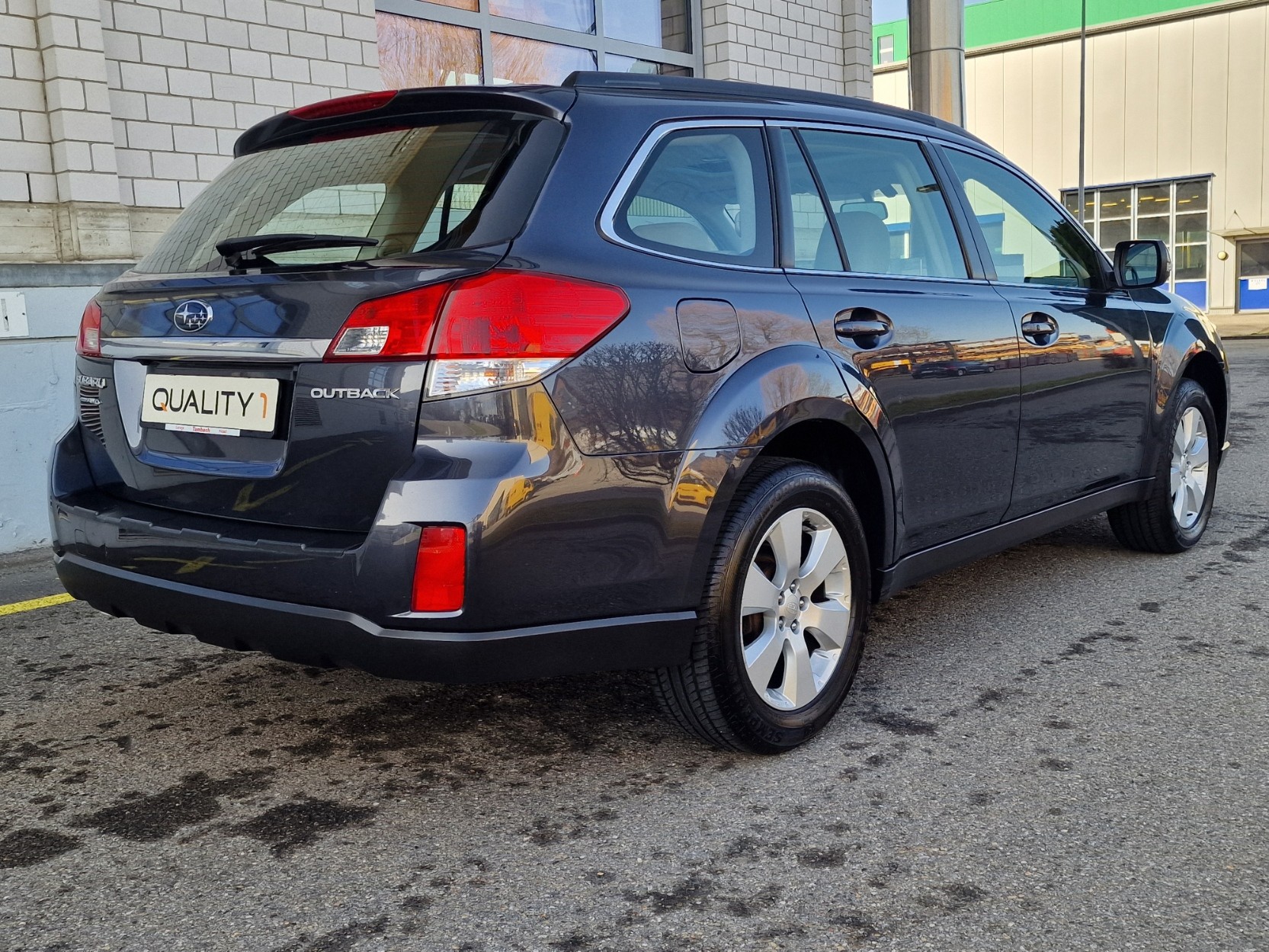 SUBARU Outback 2.5i Limited AWD Lineartronic-image-4
