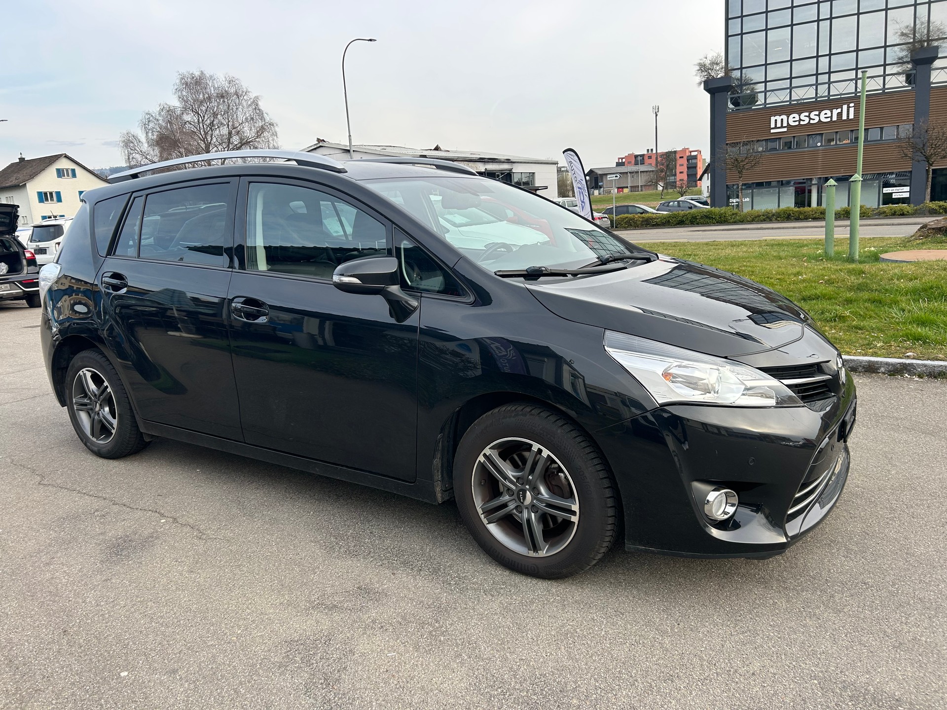 TOYOTA Verso 1.8 Swiss Trend Multidrive S-image-4