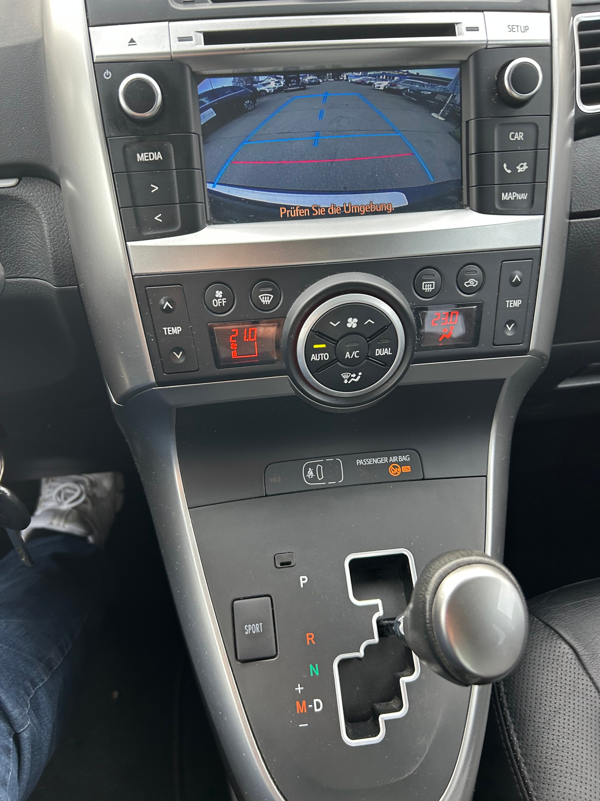 TOYOTA Verso 1.8 Swiss Trend Multidrive S-image-5
