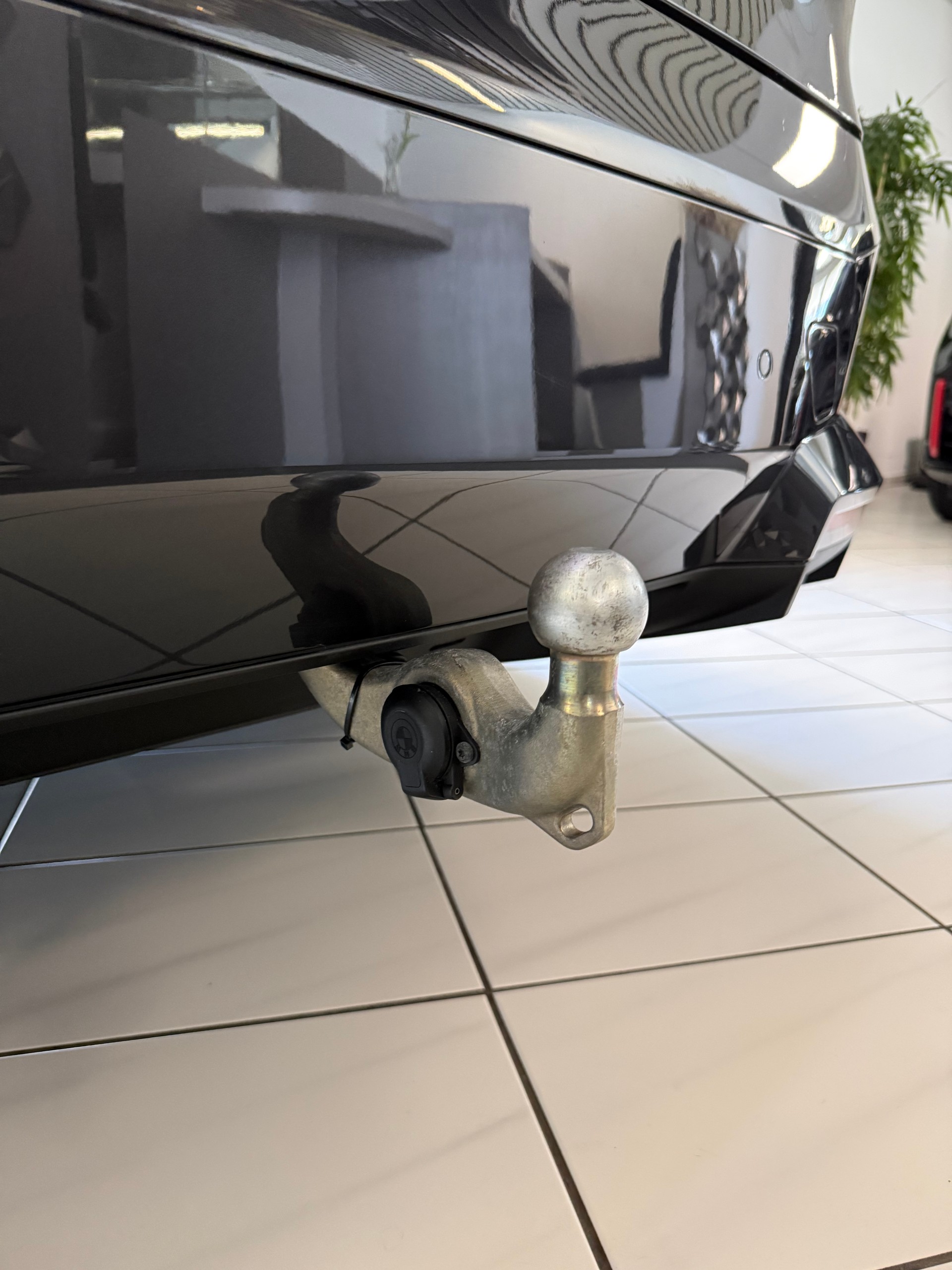 BMW iX xDrive40 Launch Edition | SOH 99.98%-image-25