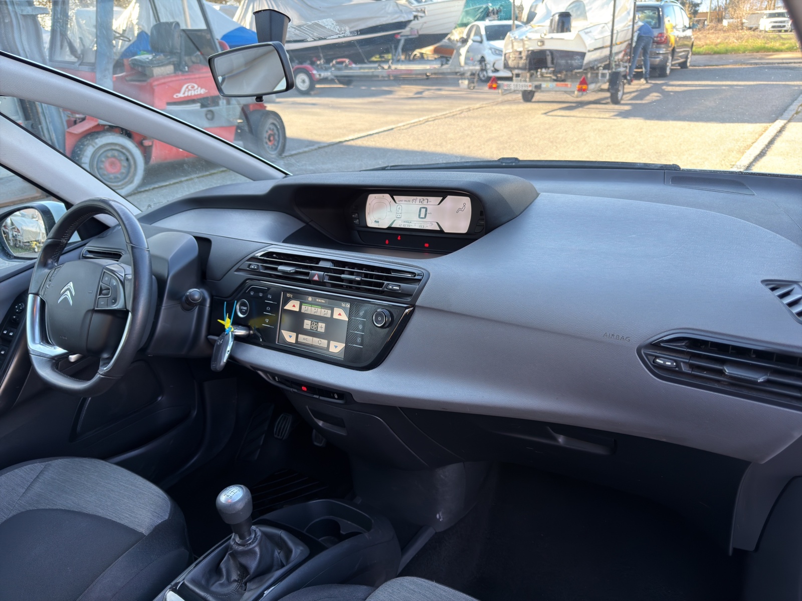 CITROEN Grand C4 Picasso 1.2 Pure Tech Shine-image-23