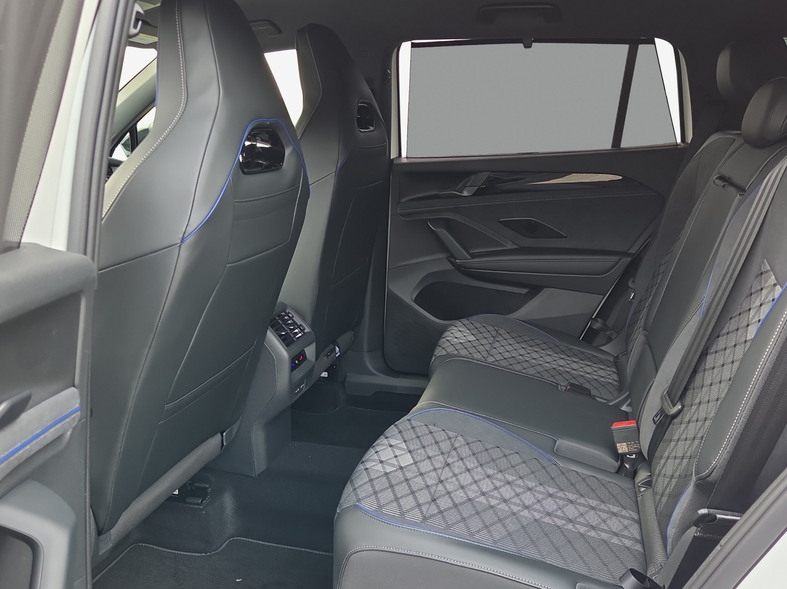 VW Tayron 2.0 TSI R-Line DSG 4Motion-image-11