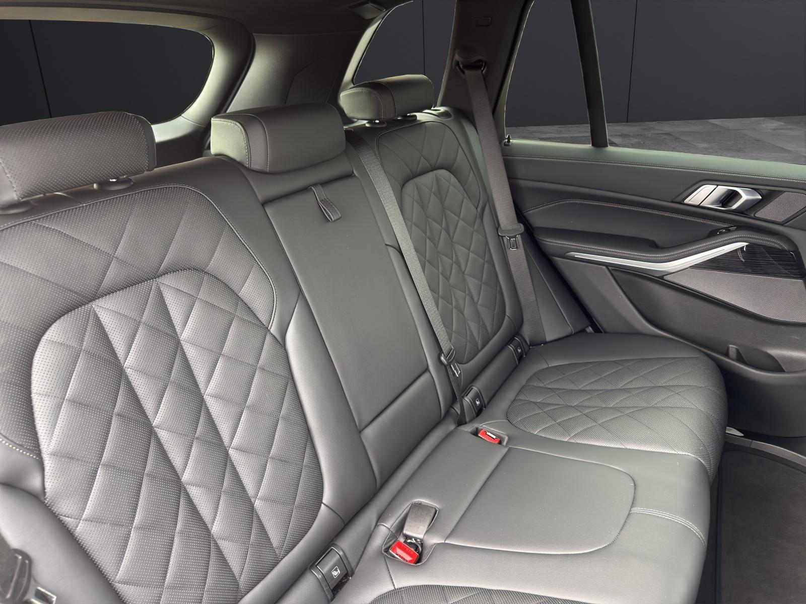 BMW X5 xDrive 30d-image-11