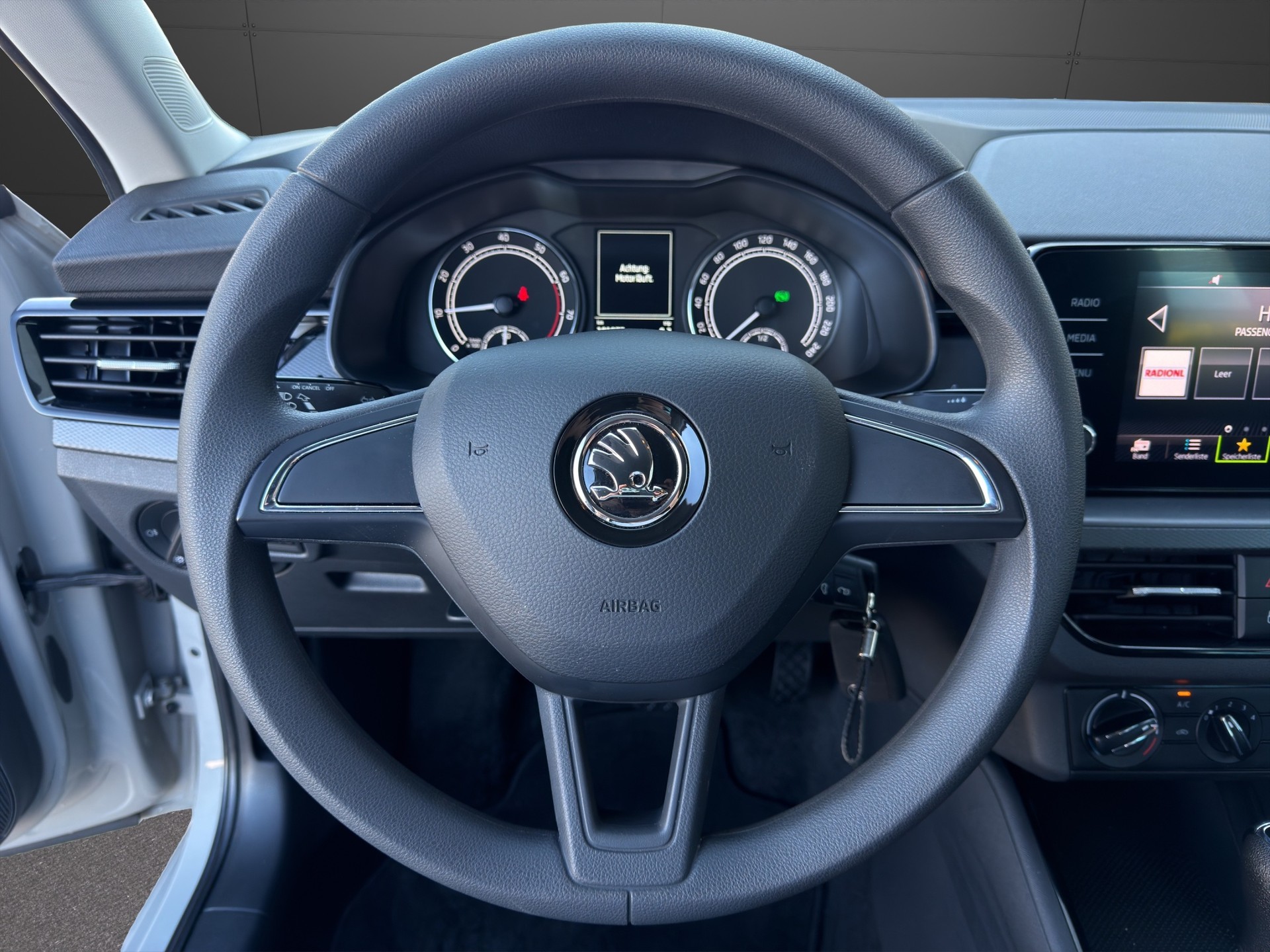 SKODA Kamiq 1.0 TSI Ambition DSG-image-10
