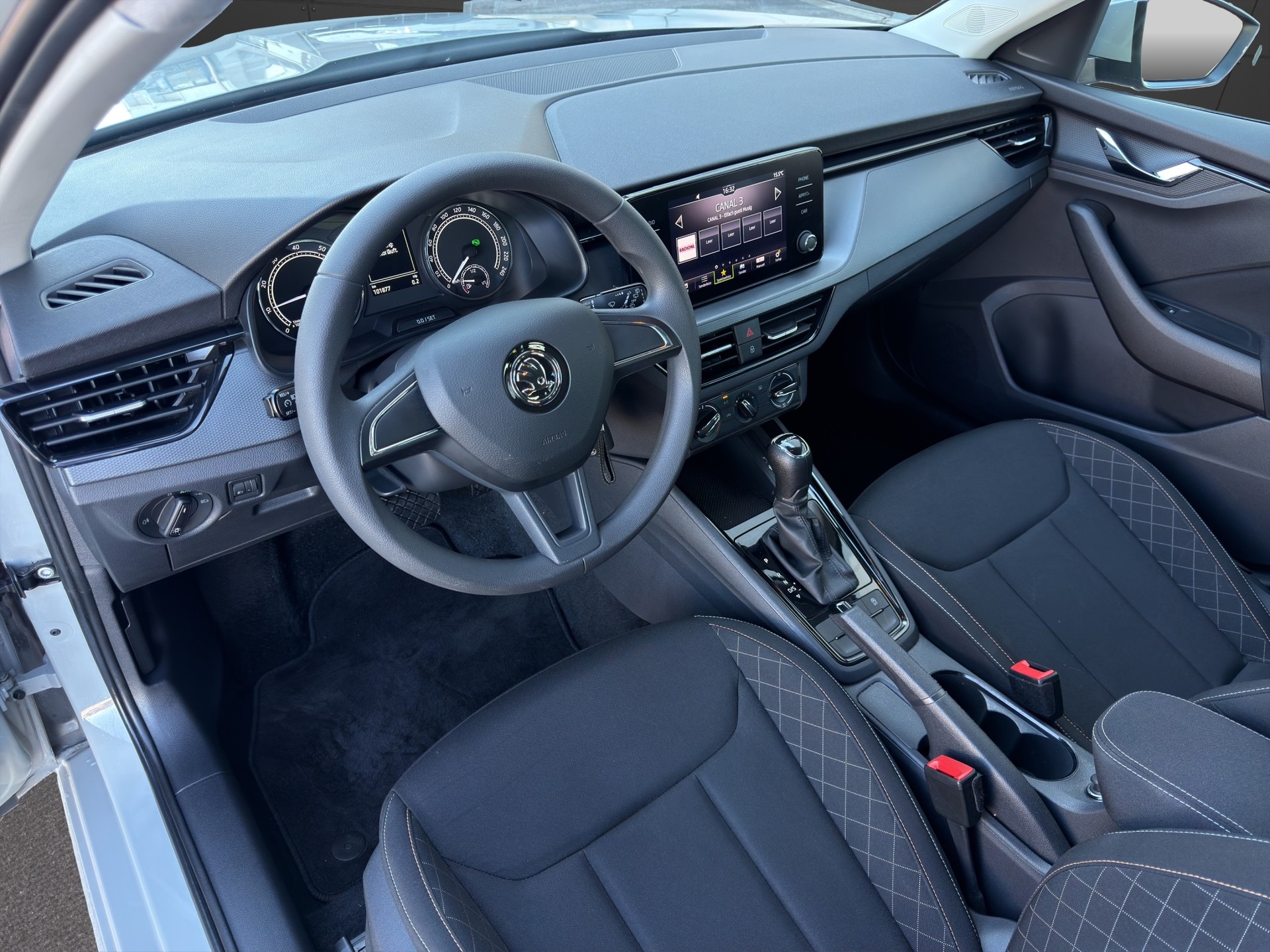 SKODA Kamiq 1.0 TSI Ambition DSG-image-9