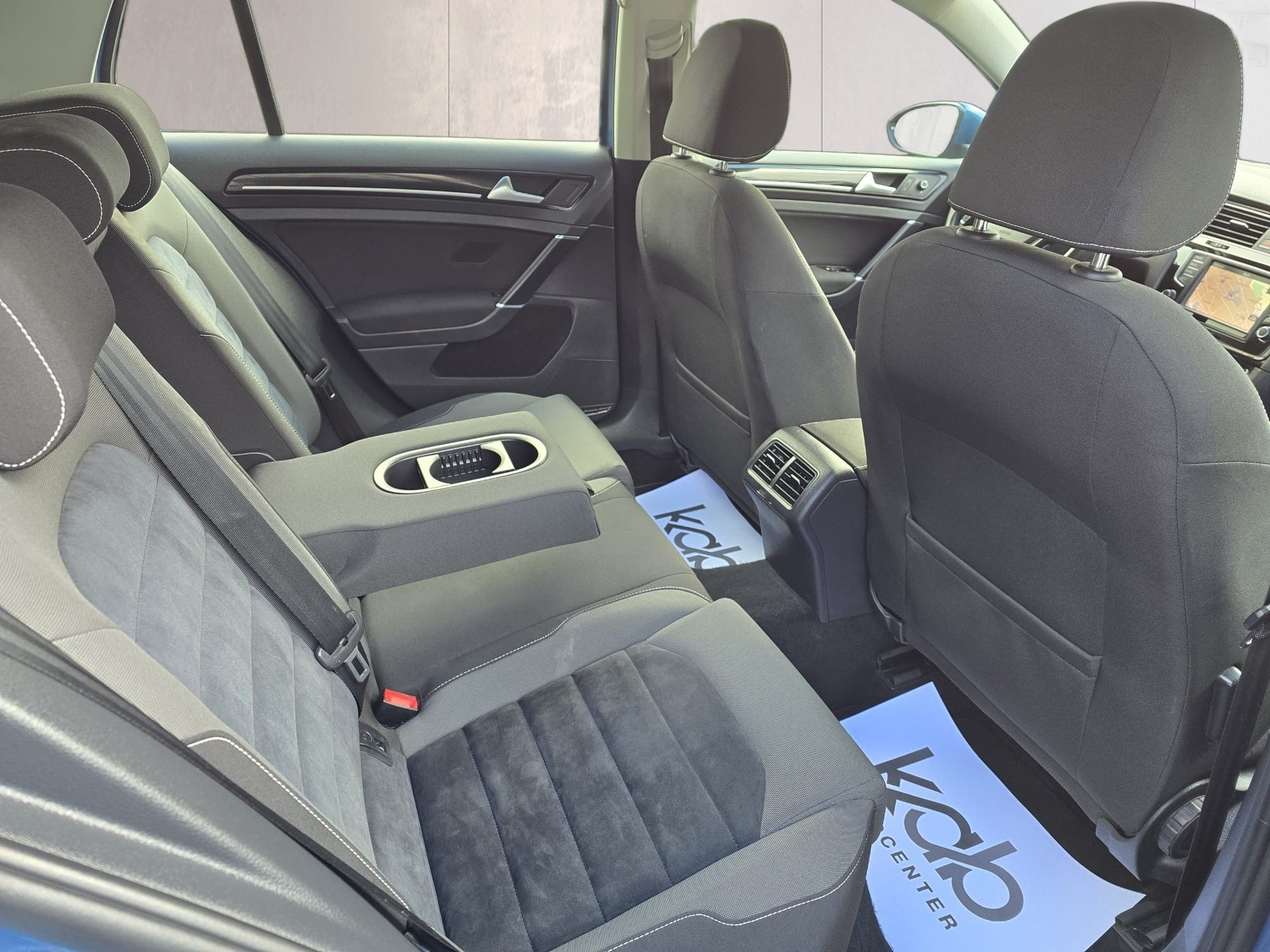 VW Golf 1.4 TSI Highline DSG-image-11