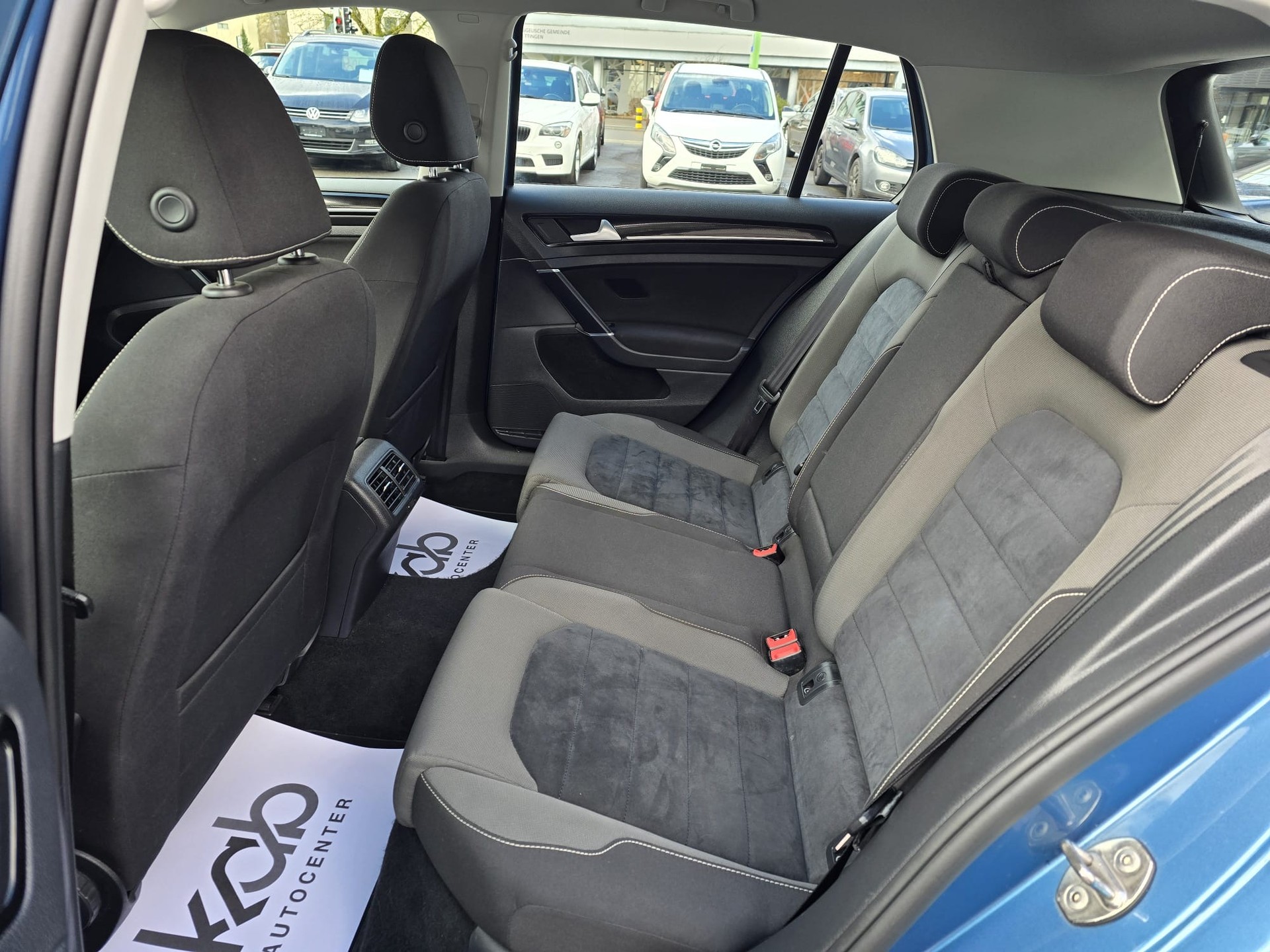 VW Golf 1.4 TSI Highline DSG-image-12