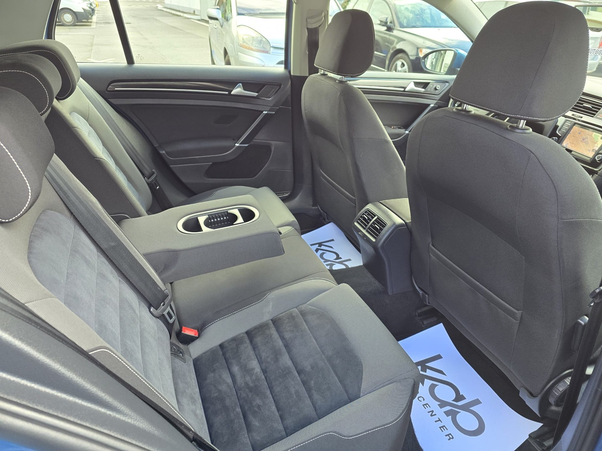 VW Golf 1.4 TSI Highline DSG-image-11