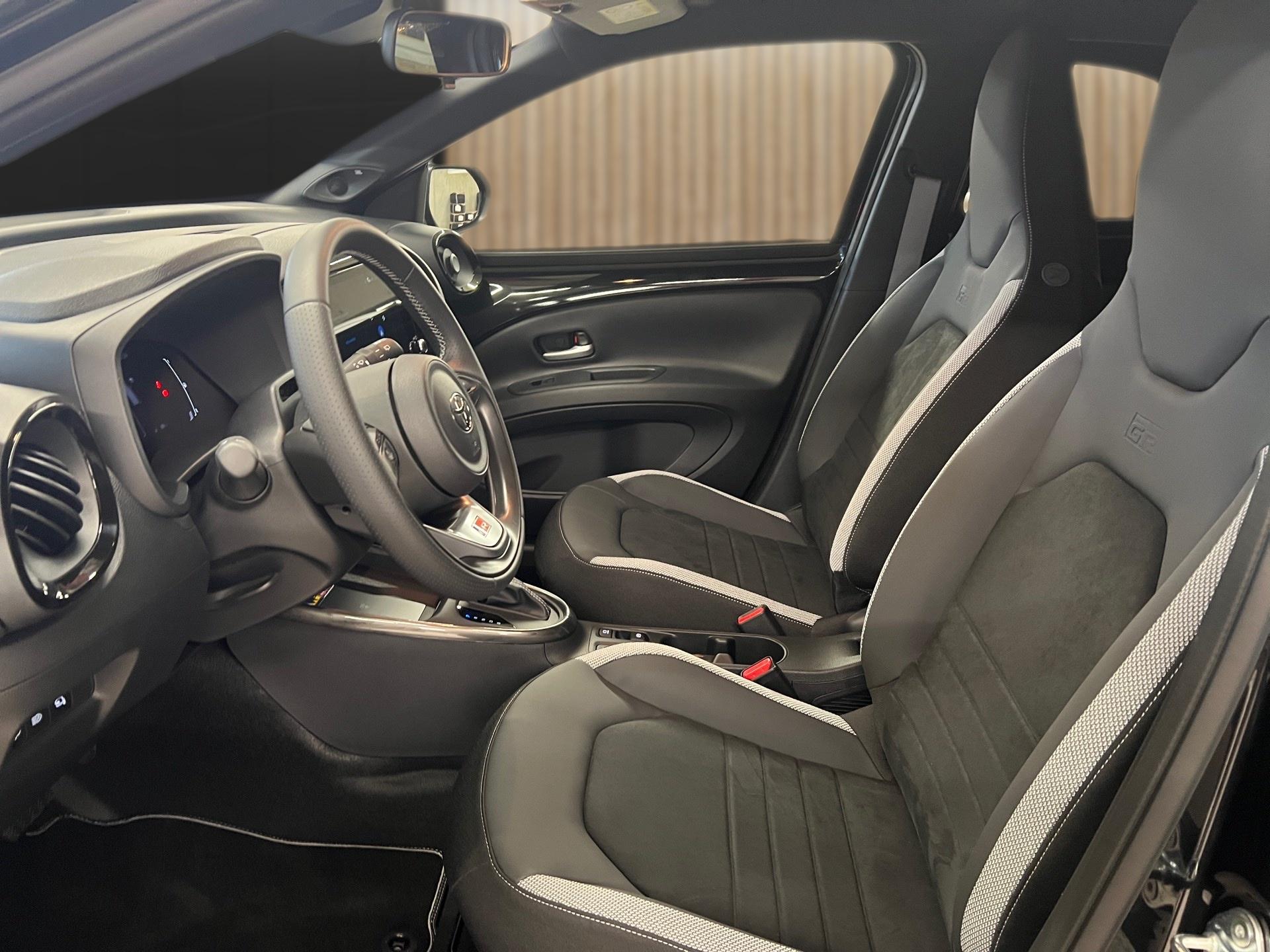 TOYOTA Aygo X 1.5 GR Sport e-CVT-image-10