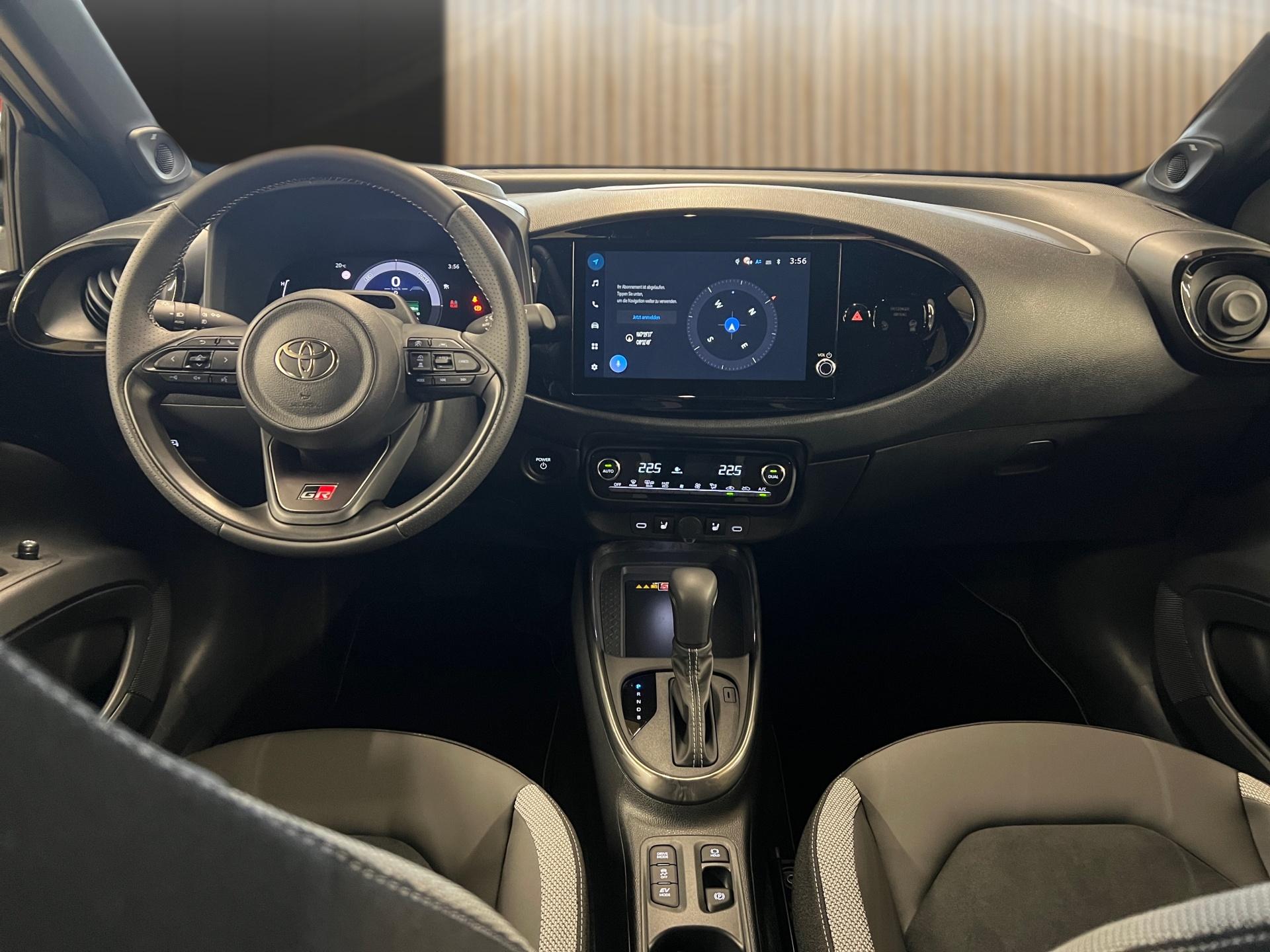 TOYOTA Aygo X 1.5 GR Sport e-CVT-image-13