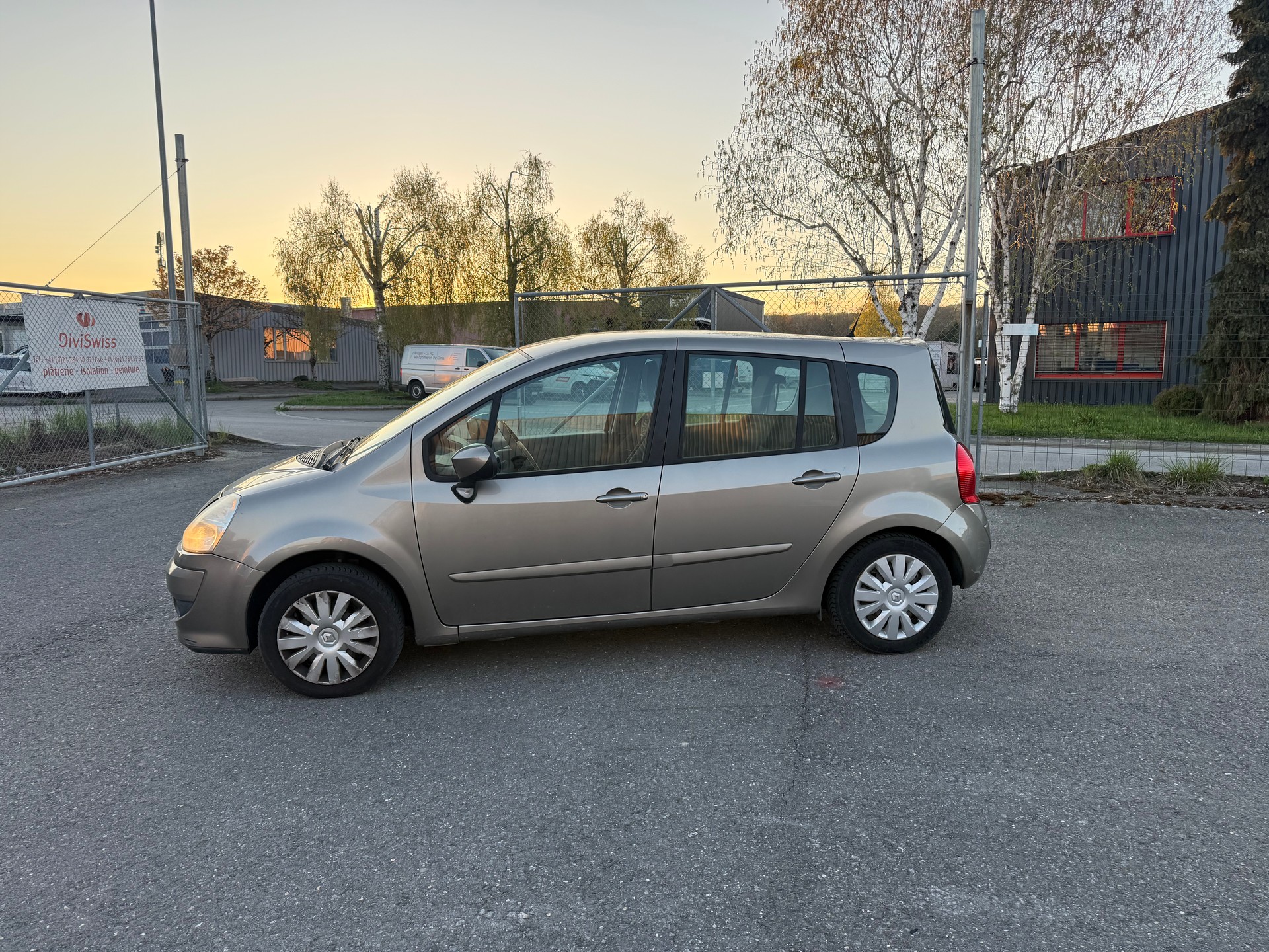 RENAULT Modus 1.2 16V T Yahoo-showroom-element-3