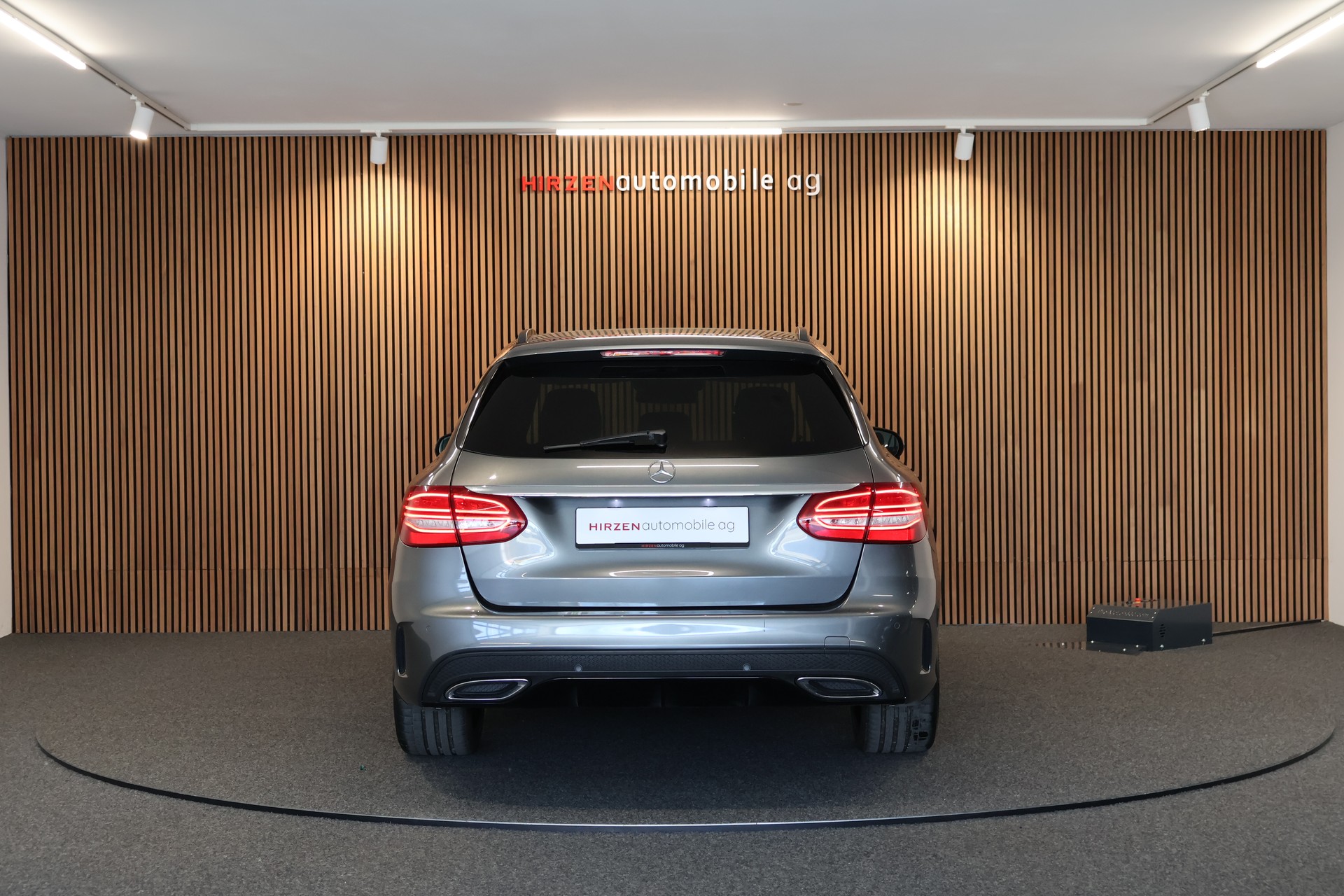 MERCEDES-BENZ C 250 d AMG Line 4Matic 9G-Tronic-image-3