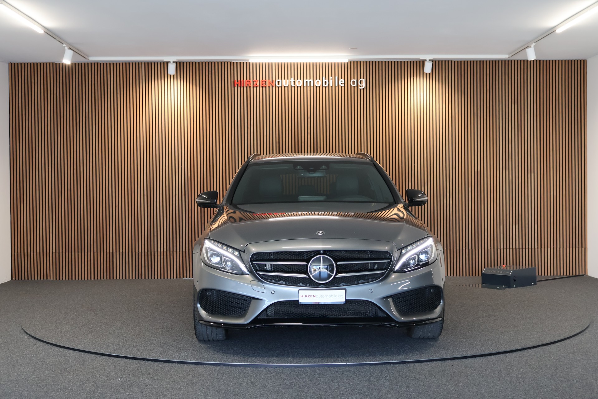 MERCEDES-BENZ C 250 d AMG Line 4Matic 9G-Tronic-image-7