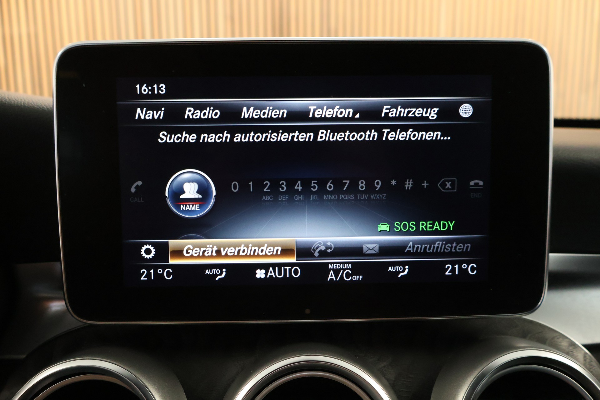 MERCEDES-BENZ C 250 d AMG Line 4Matic 9G-Tronic-image-22