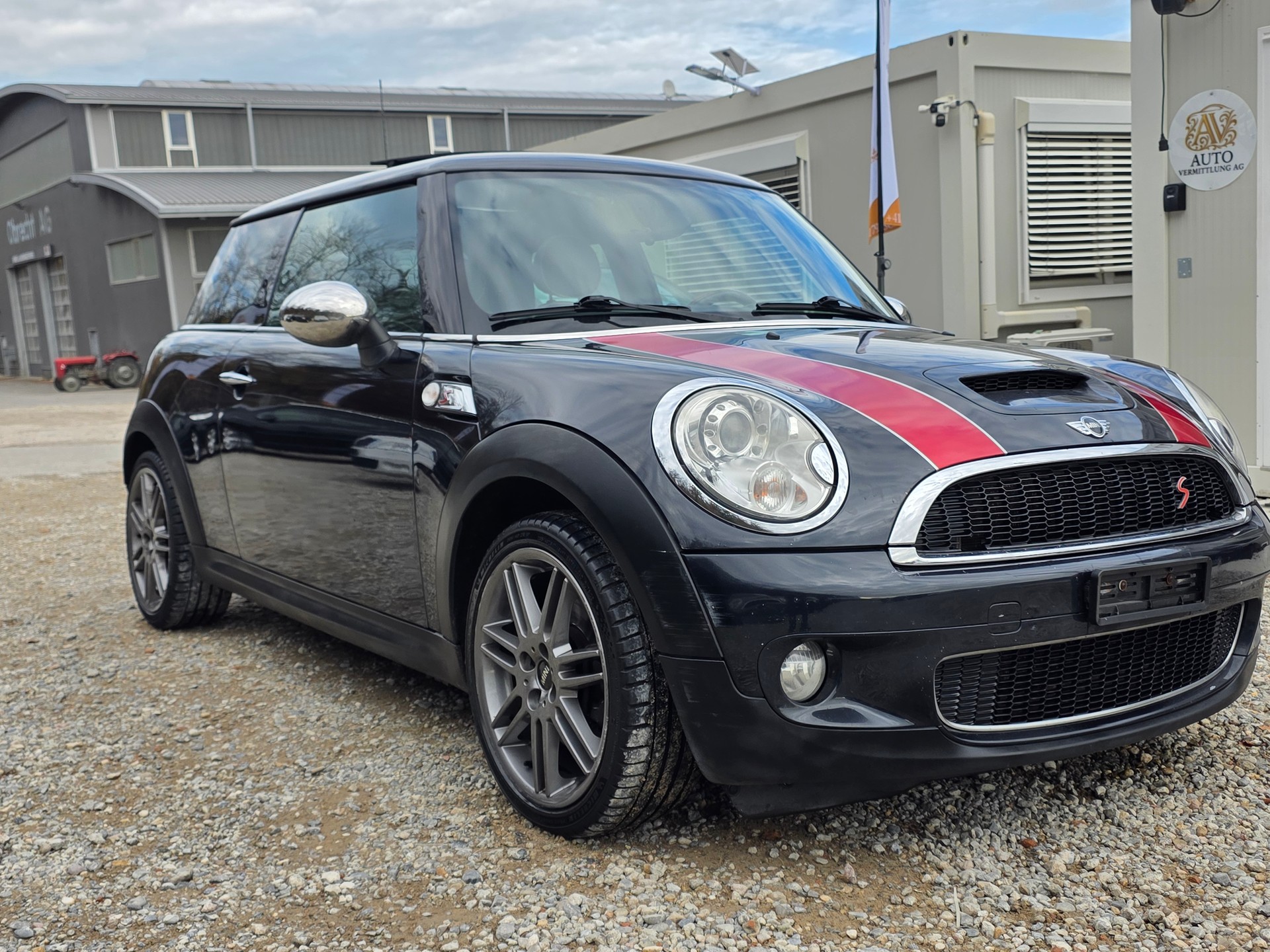 MINI Cooper S Frisch ab MFK / Frisch ab Service / Garantie / Lieferung Inklsuive-image-6