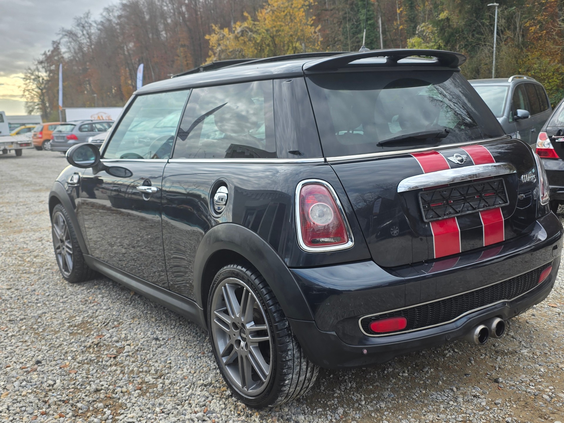 MINI Cooper S Frisch ab MFK / Frisch ab Service / Garantie / Lieferung Inklsuive-image-2