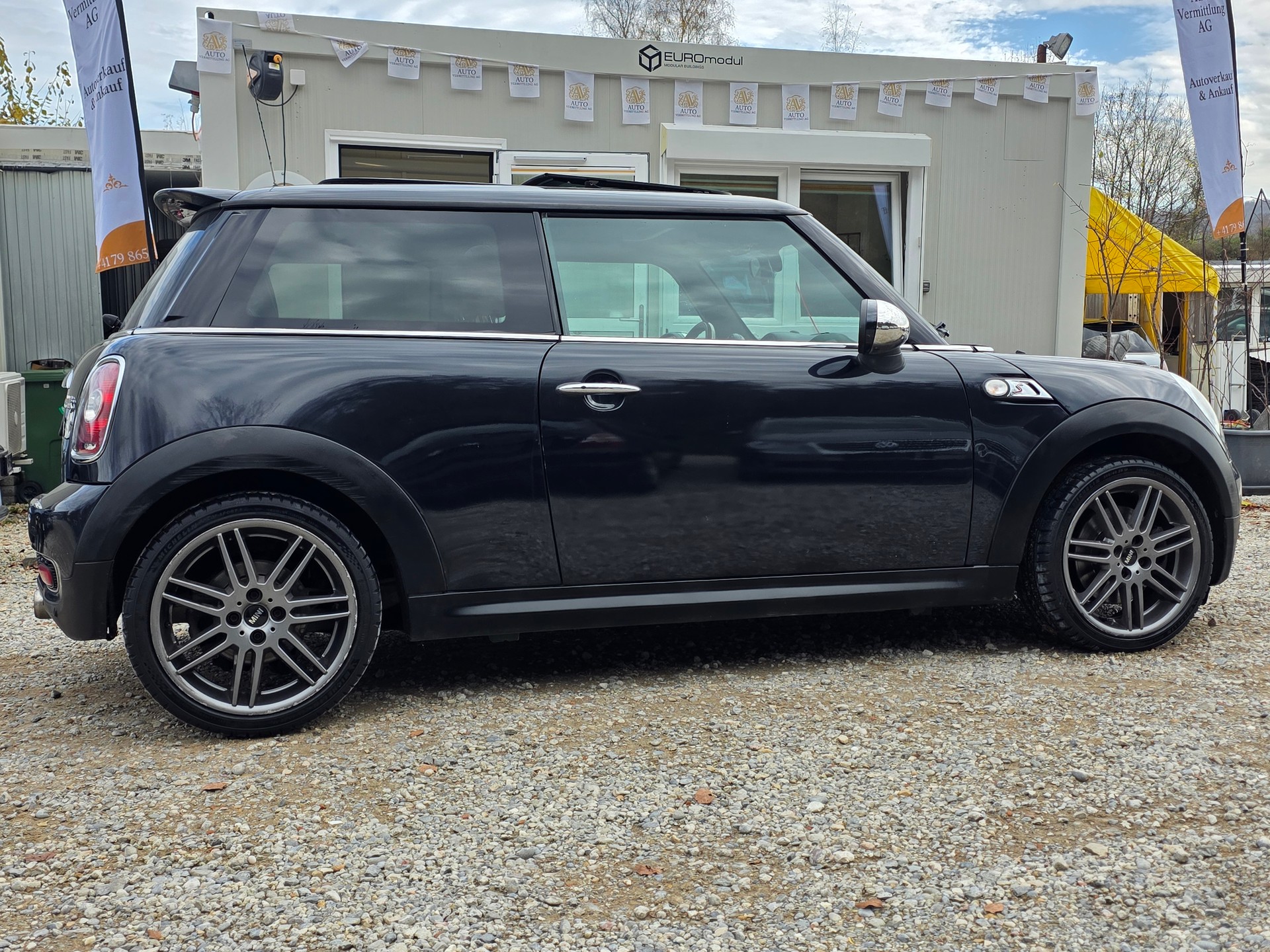 MINI Cooper S Frisch ab MFK / Frisch ab Service / Garantie / Lieferung Inklsuive-image-5