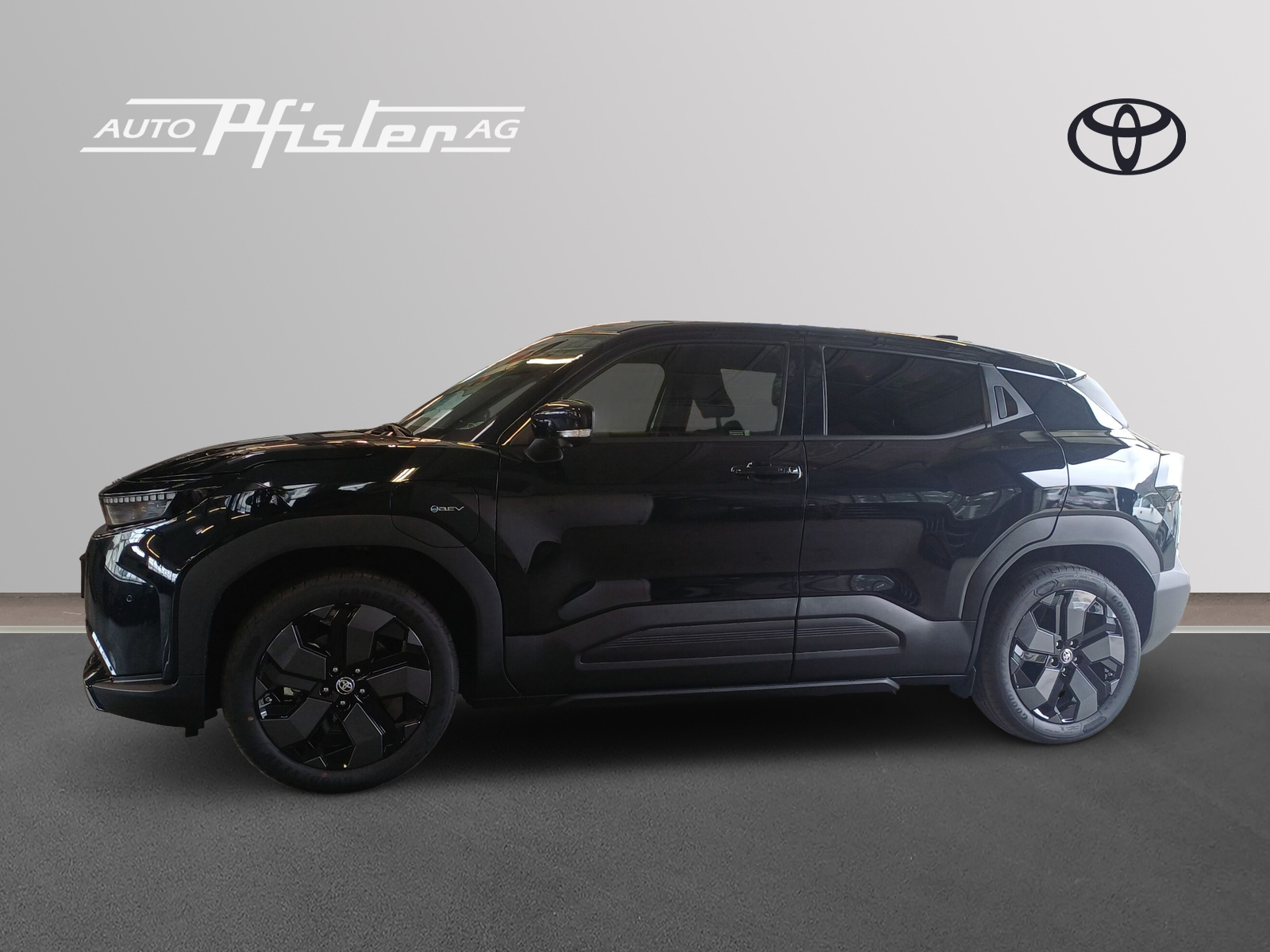 TOYOTA Urban Cruiser Premium AWD-image-2