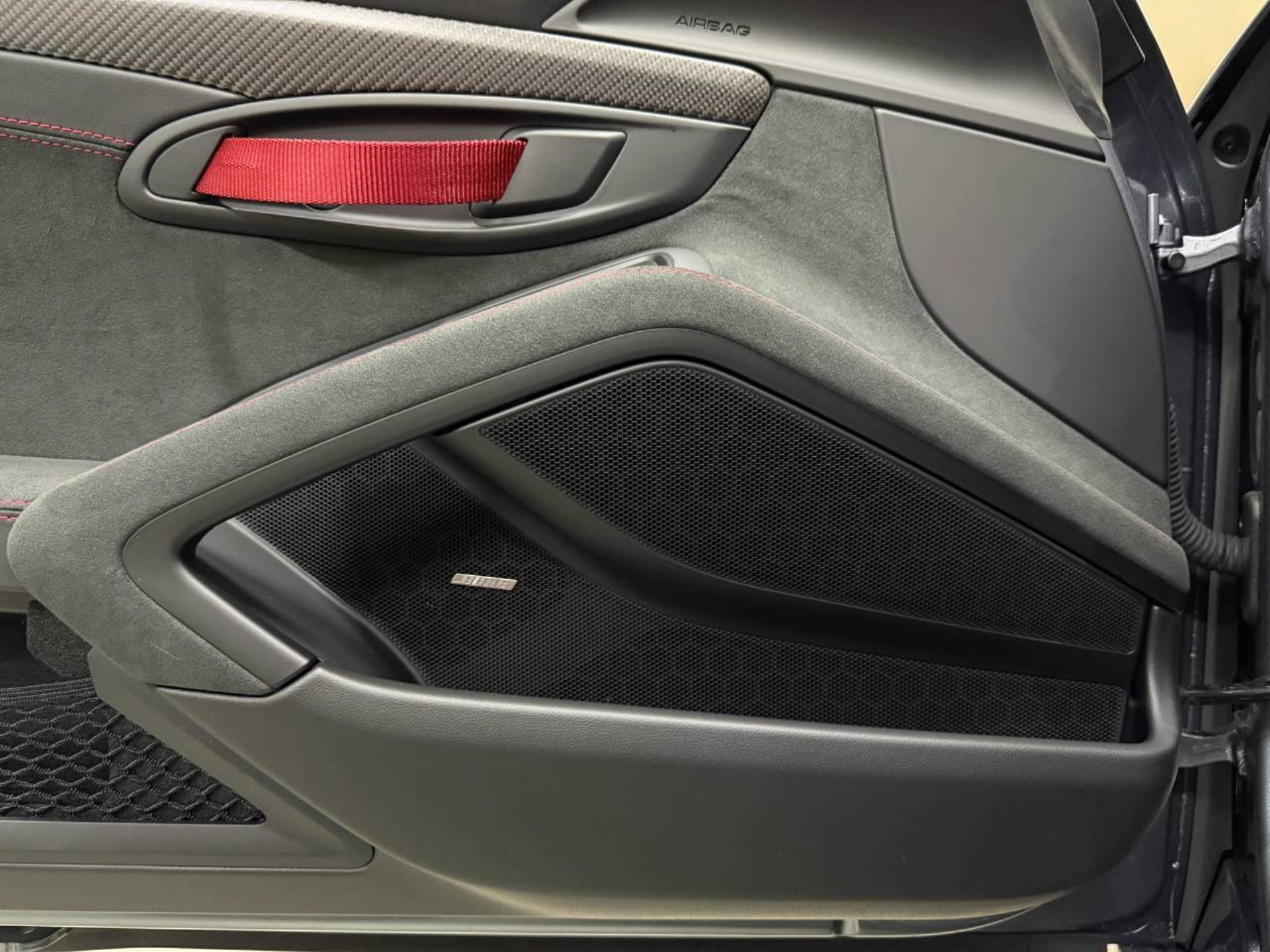 PORSCHE 718 Spyder RS-image-22