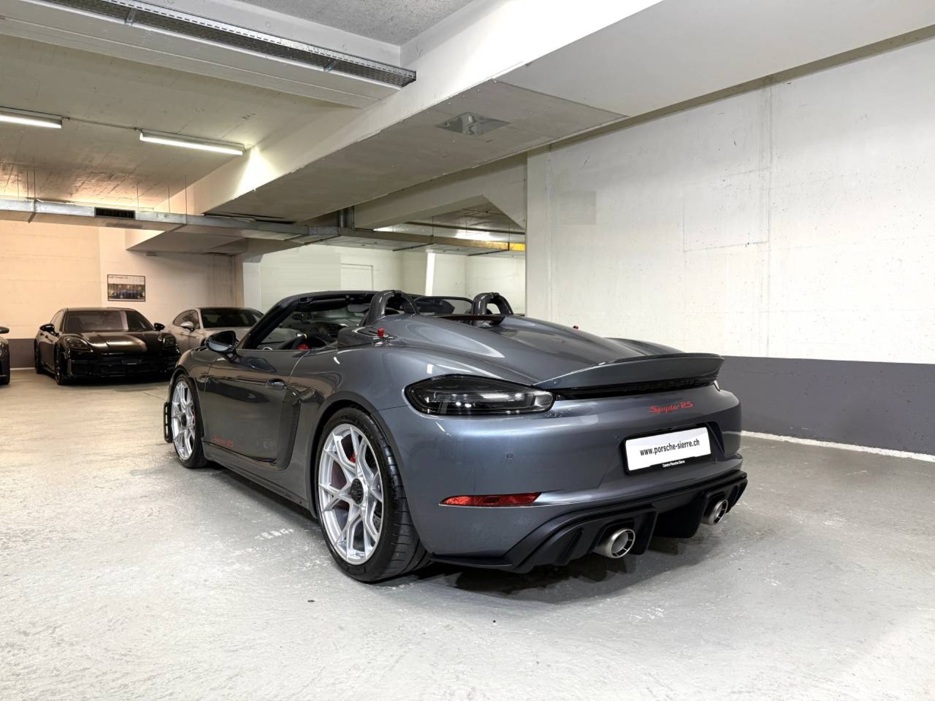 PORSCHE 718 Spyder RS-image-5