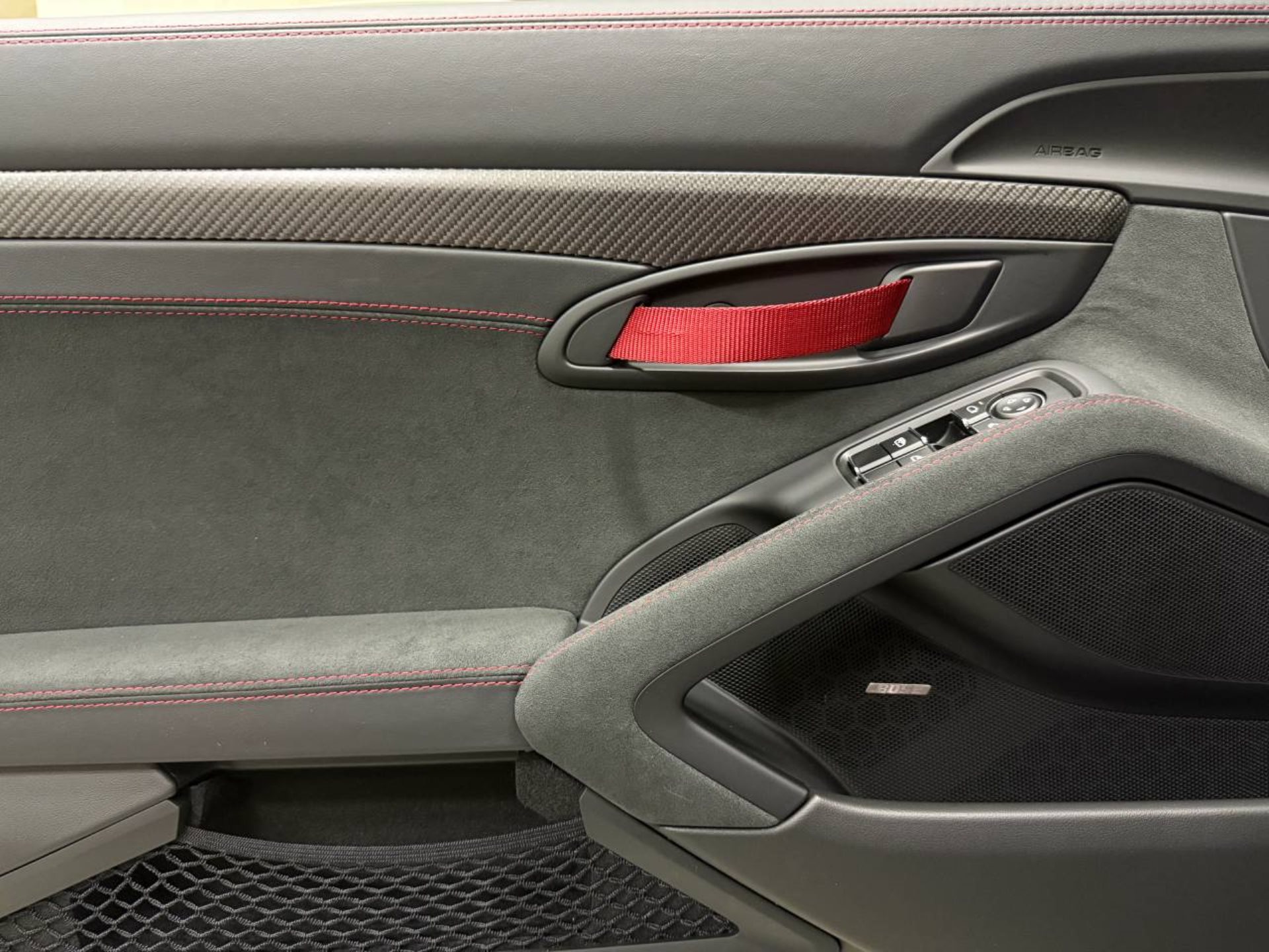 PORSCHE 718 Spyder RS-image-21