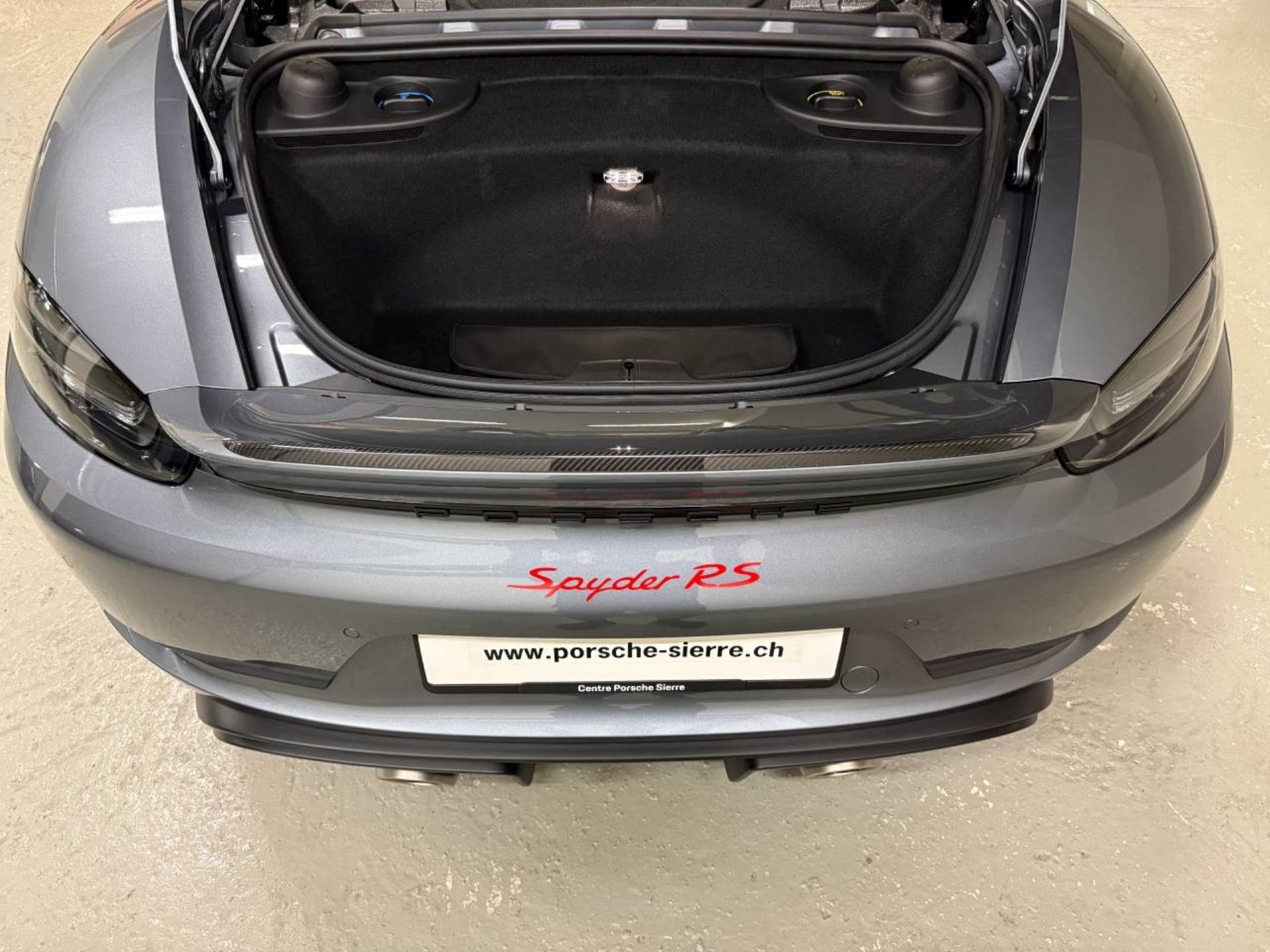PORSCHE 718 Spyder RS-image-19