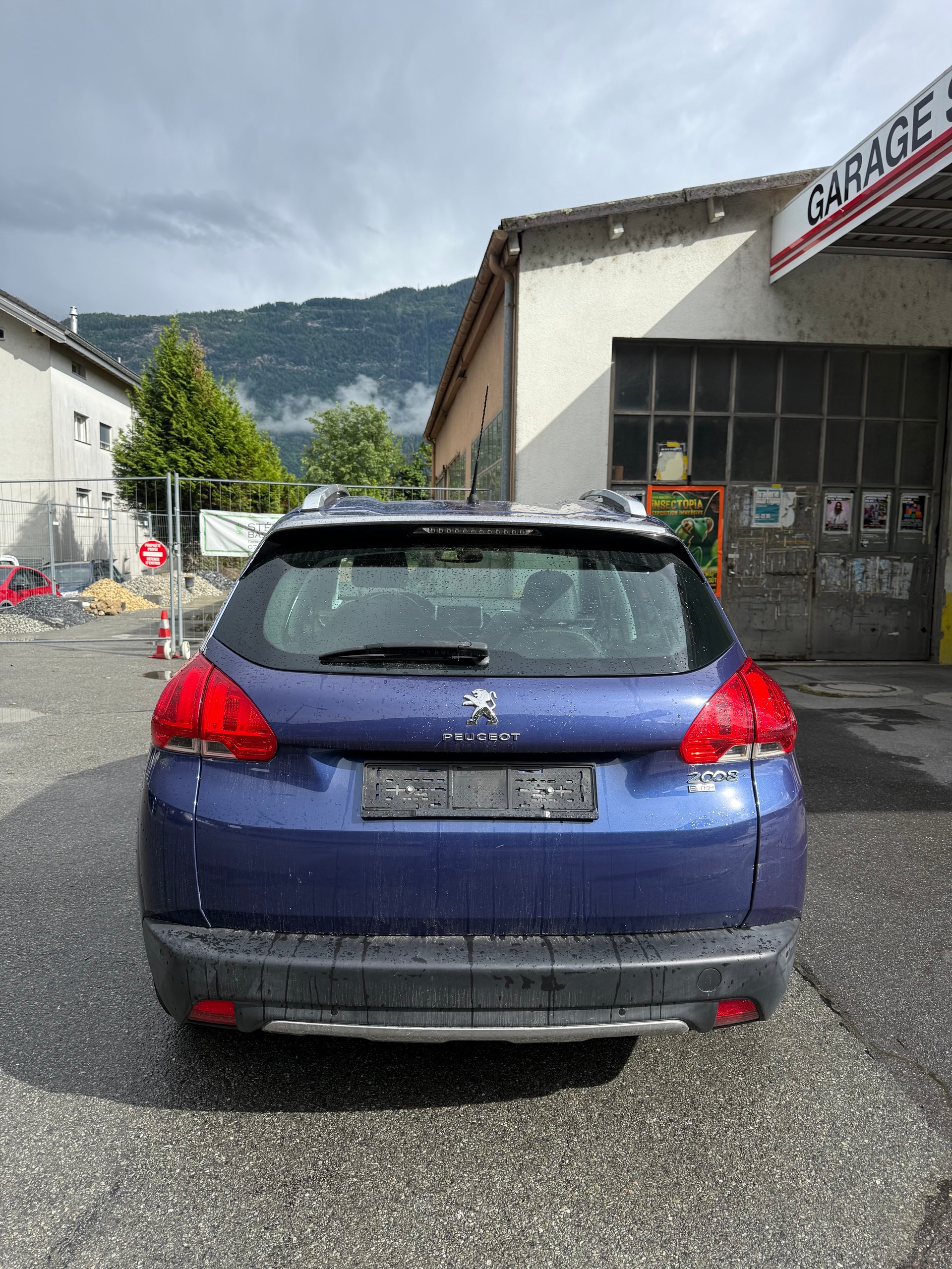 PEUGEOT 2008 1.2 PureTech Active-image-8