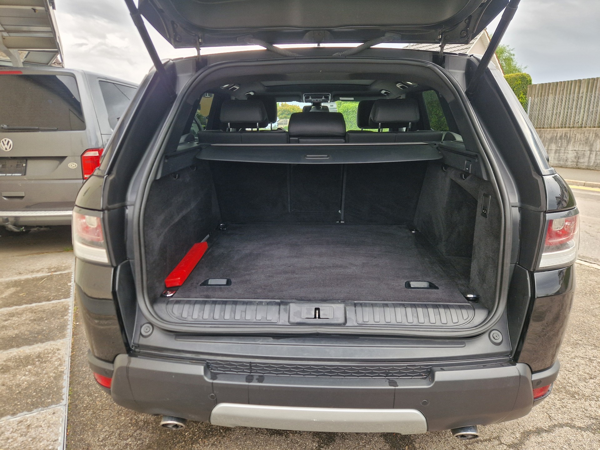 LAND ROVER Range Rover Sport 3.0 SDV6 HSE Automatic-image-4