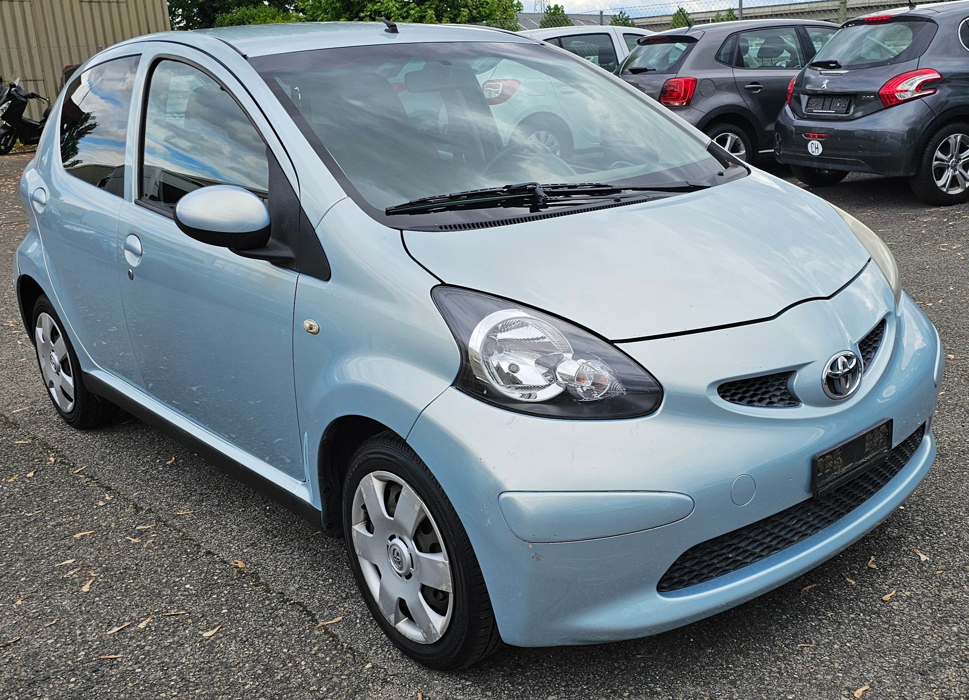 TOYOTA Aygo 1.0 Linea Sol-image-1