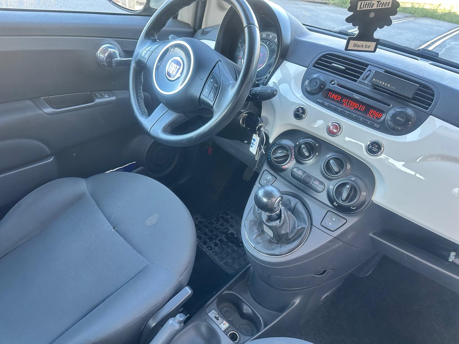 FIAT 500 1.2 Lounge-image-9