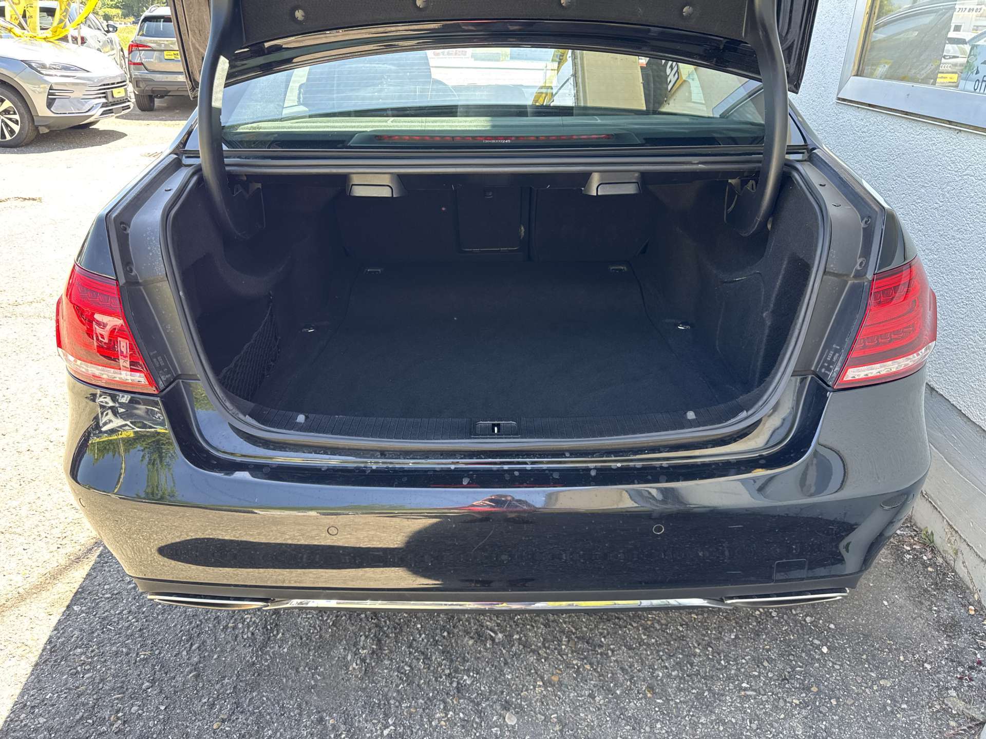 MERCEDES-BENZ E 200 Avantgarde G-Tronic Automat-image-8