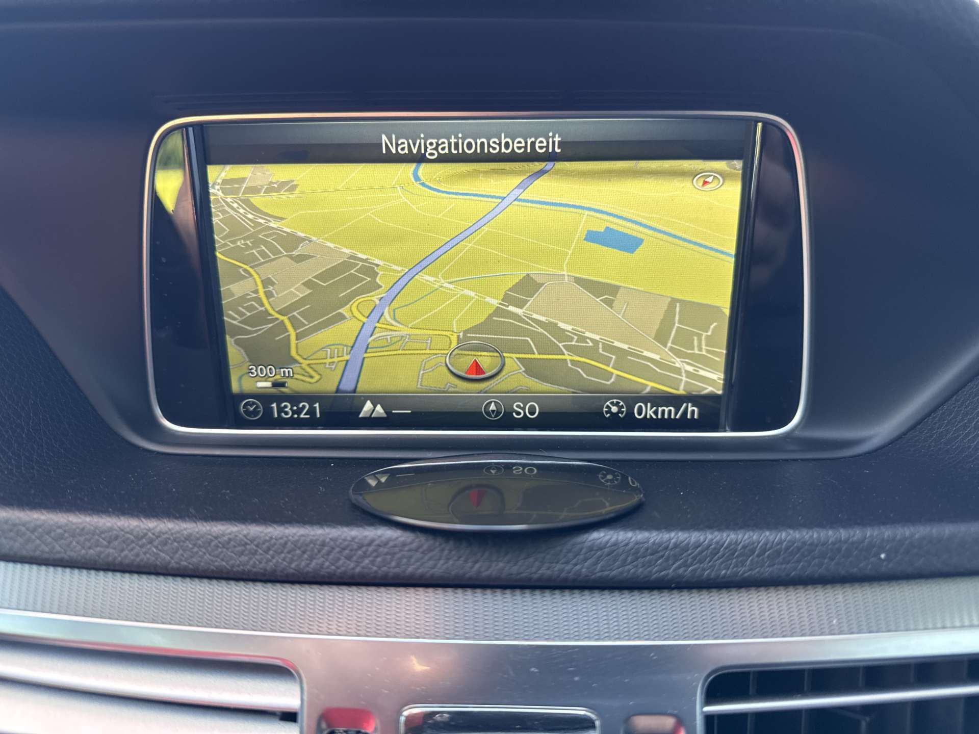 MERCEDES-BENZ E 200 Avantgarde G-Tronic Automat-image-1