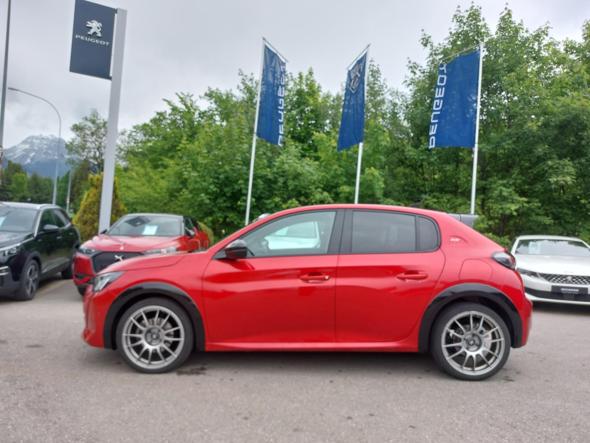 PEUGEOT 208 1.2 PureTech GT EAT8
