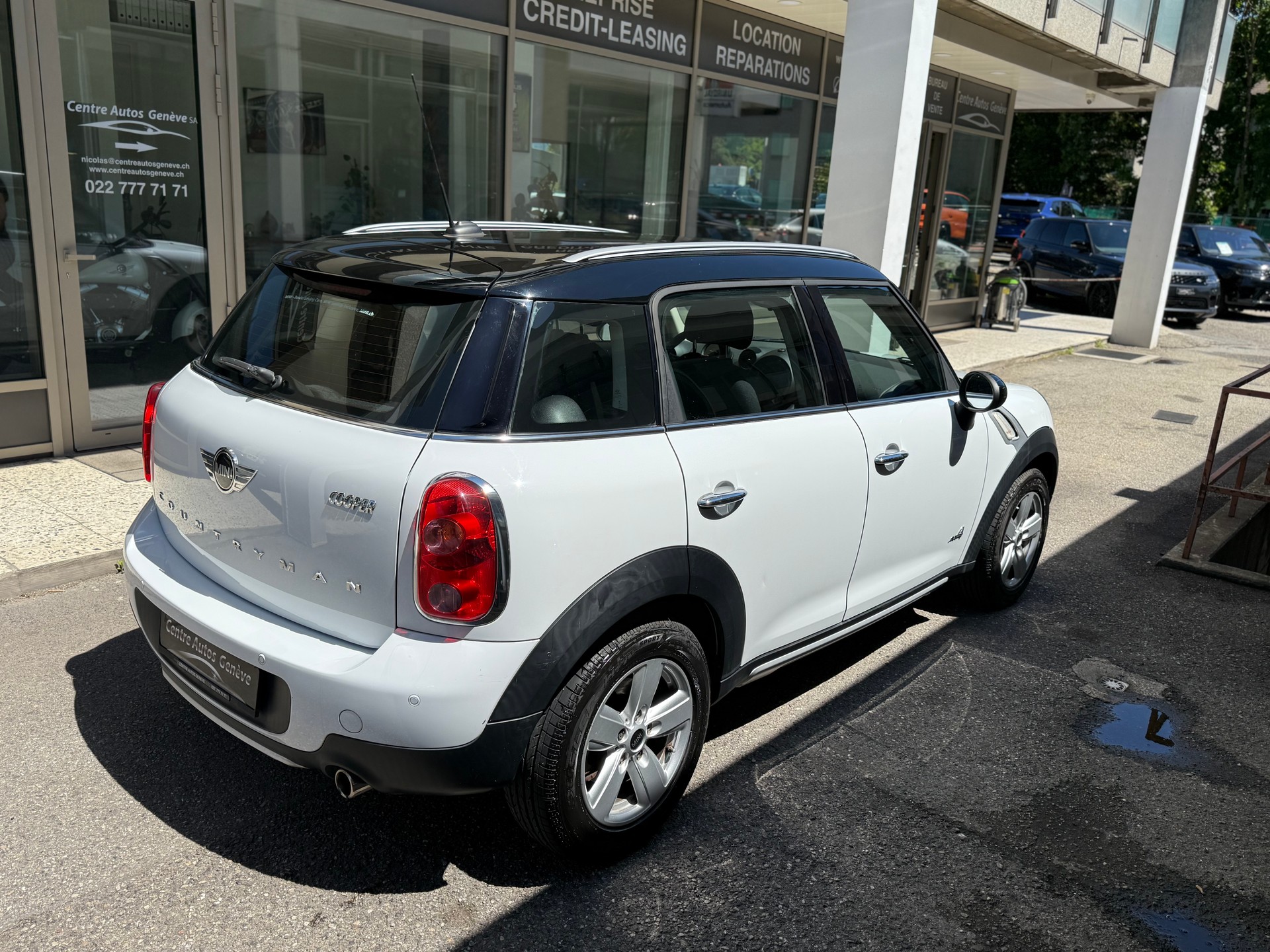 MINI Countryman Cooper ALL4 by Burton-image-5