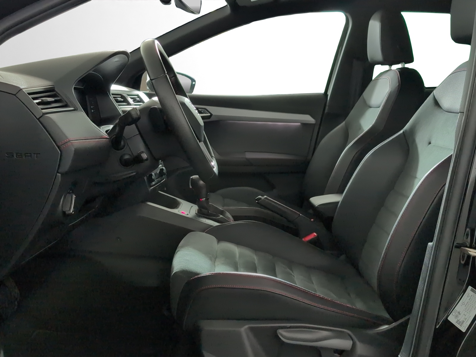 SEAT Ibiza 1.0 EcoTSI FR DSG-image-5