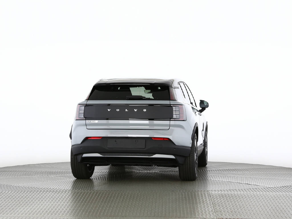 VOLVO EX 30 Cross Country P8 Ultra AWD-image-5