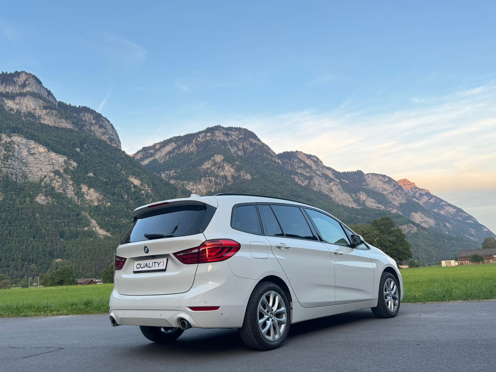 BMW 218d xDrive Gran Tourer Swiss Adv. Sport Stept.-image-6