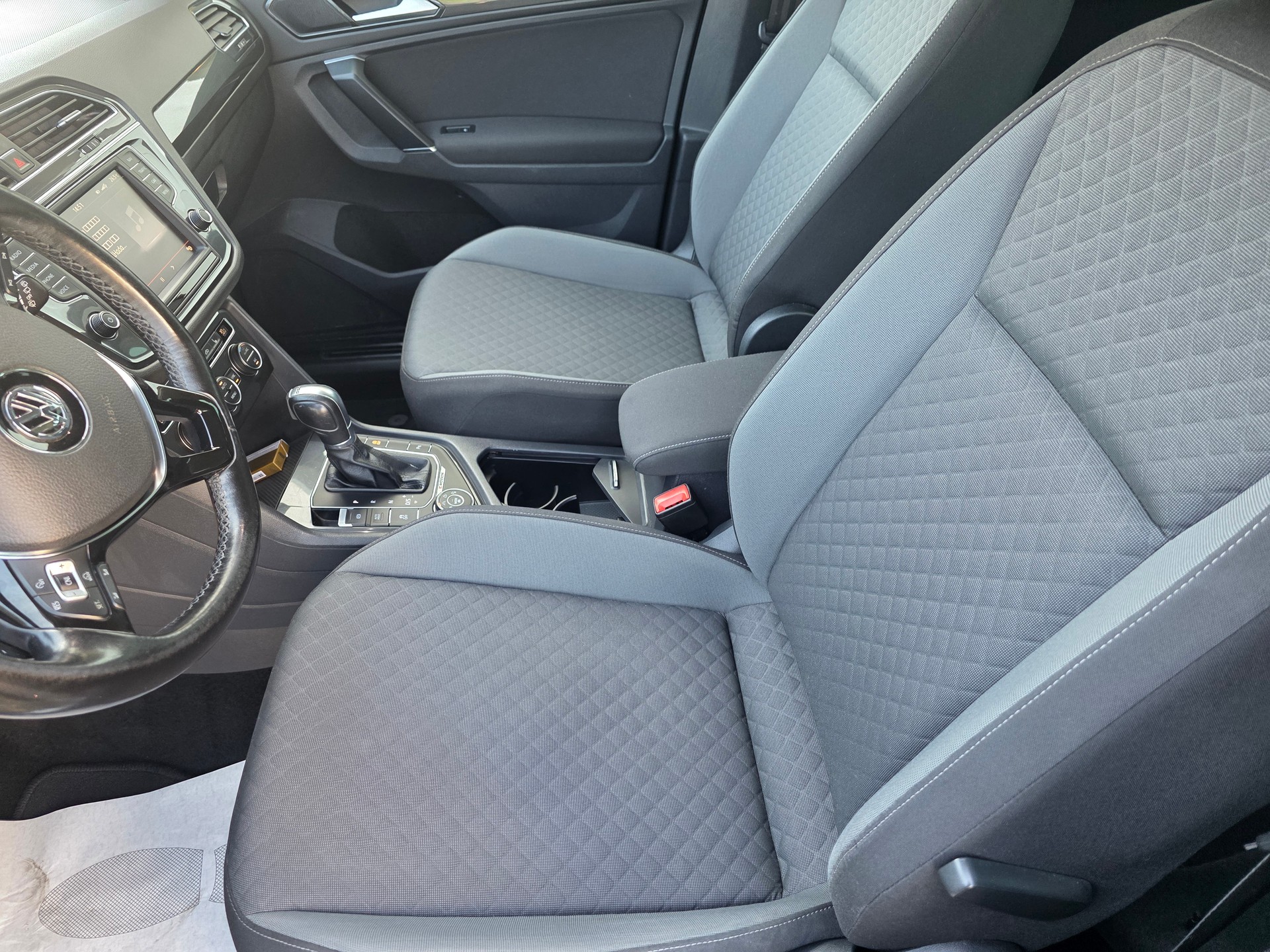VW Tiguan 2.0 TDI SCR Comfortline 4Motion DSG-image-20
