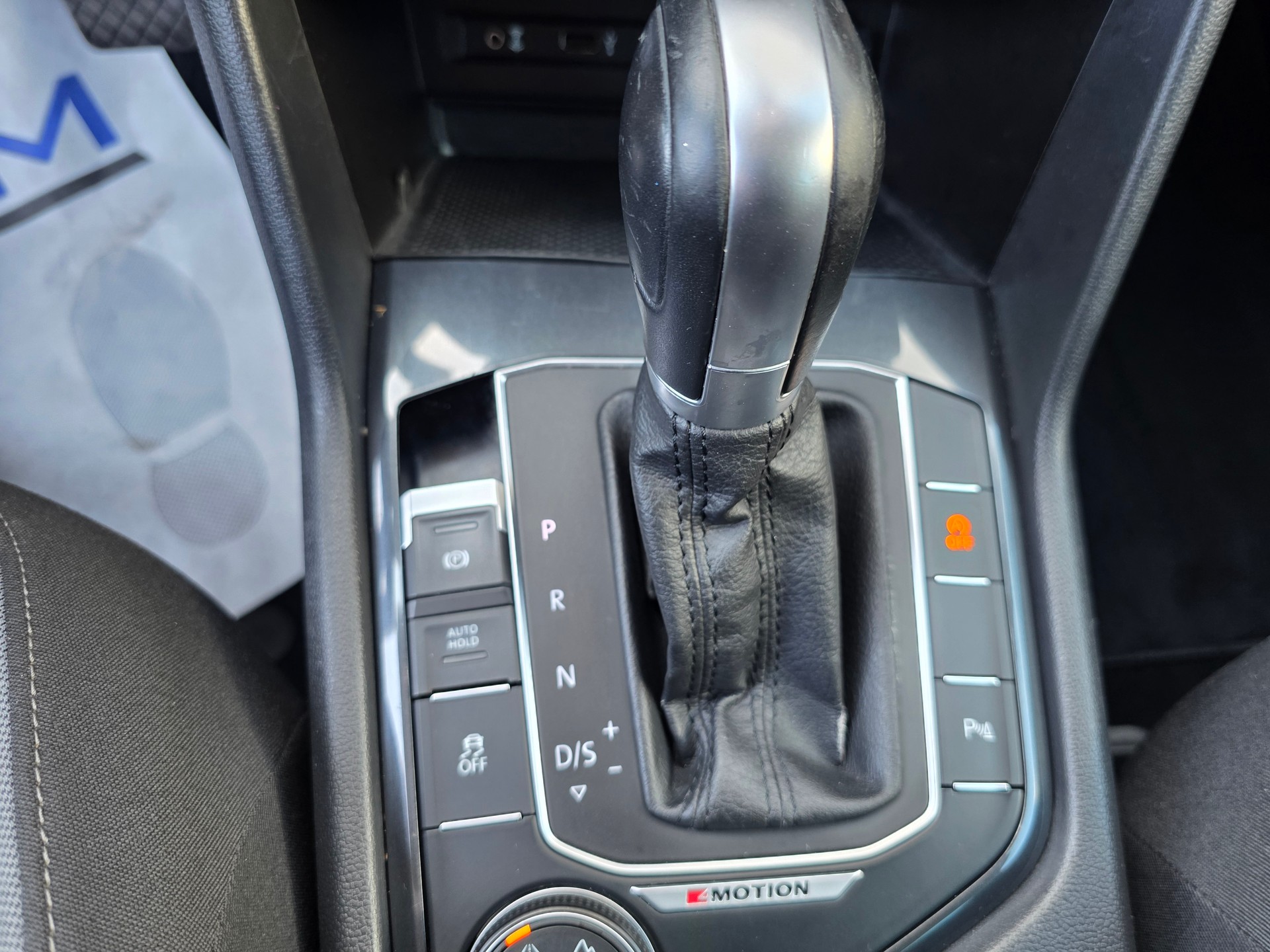 VW Tiguan 2.0 TDI SCR Comfortline 4Motion DSG-image-10