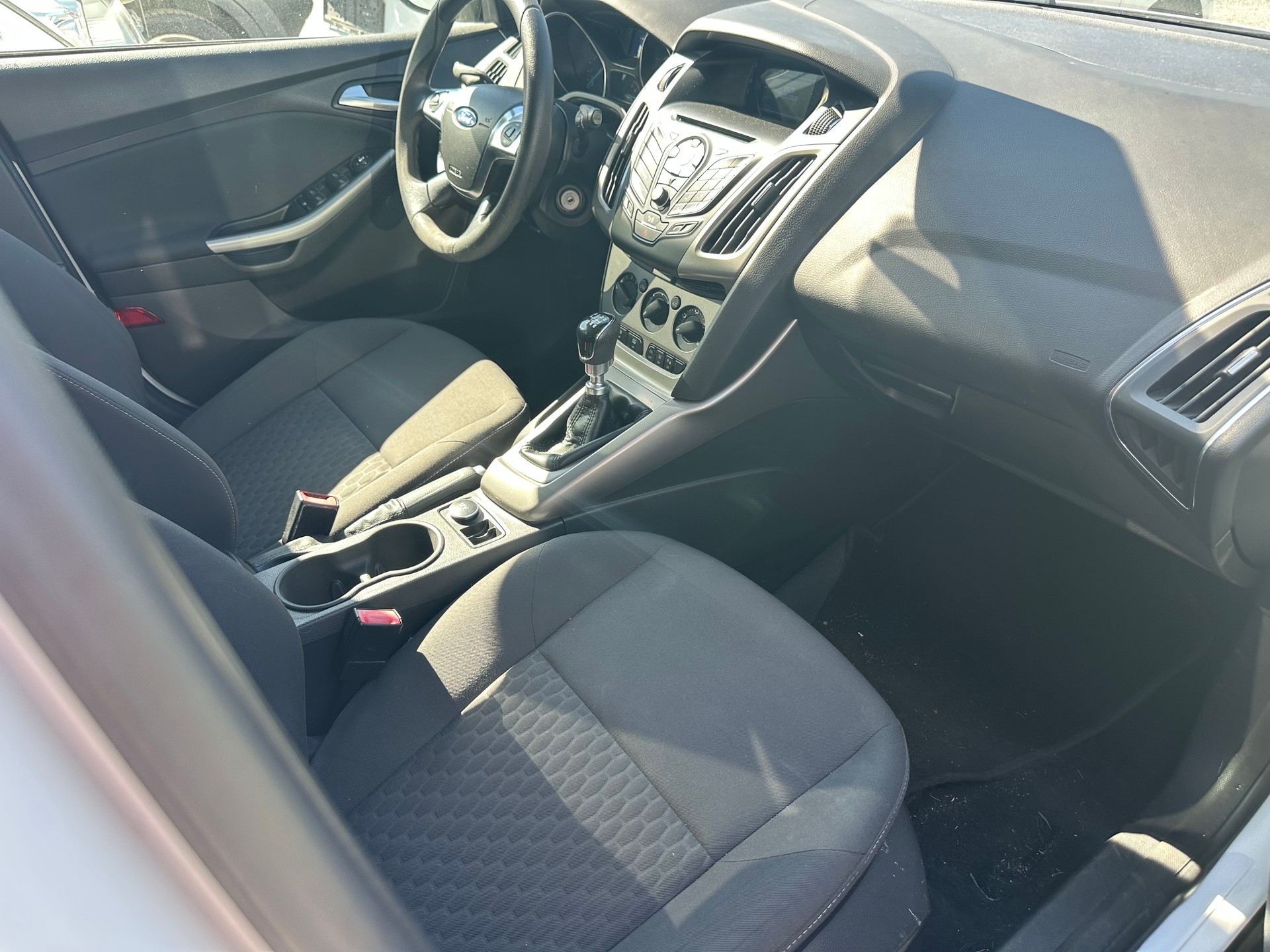 FORD Focus 1.0 SCTi Carving-image-8
