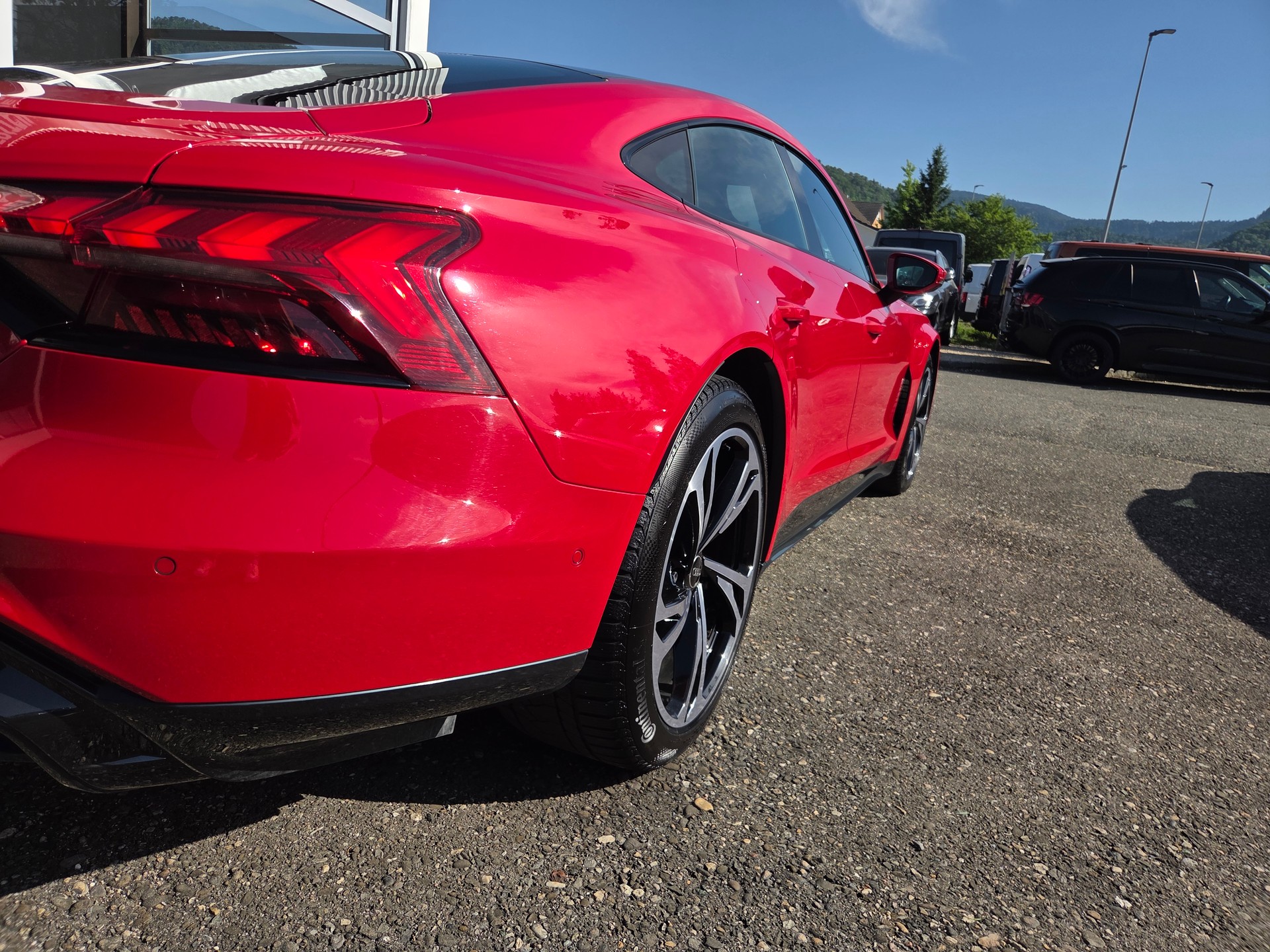 AUDI e-tron GT quattro-image-9