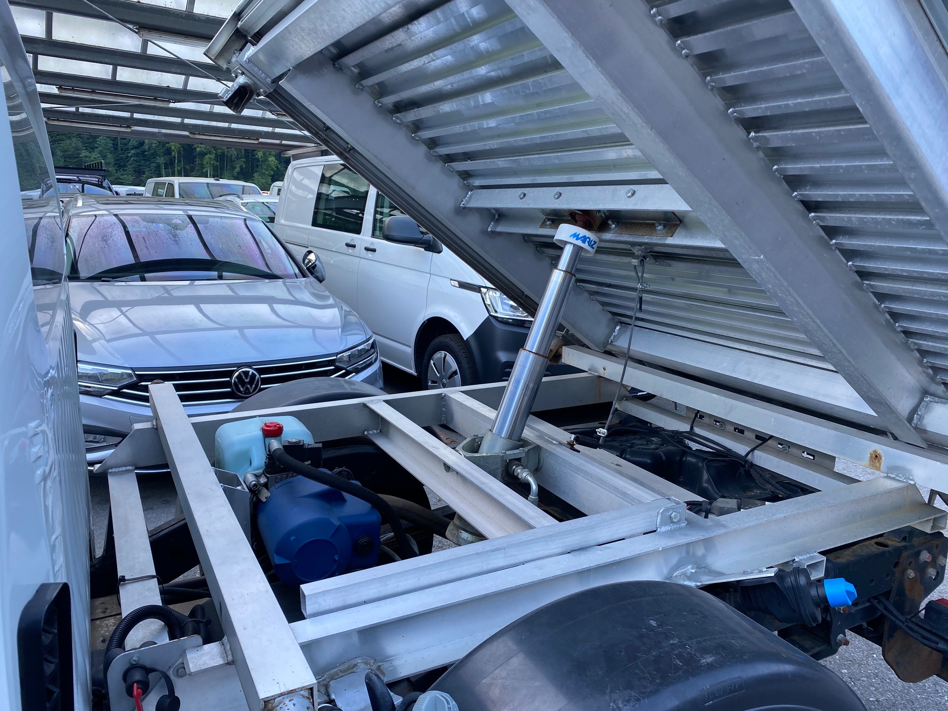 MITSUBISHI L 200 2.2 Value Club Cab-image-8