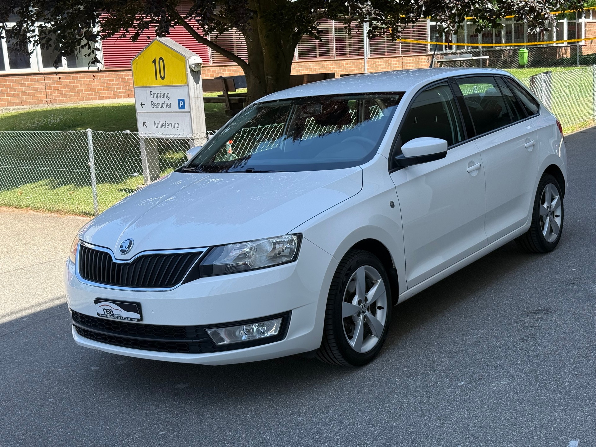 SKODA Rapid Spaceback 1.2 TSI Ambition-image-1