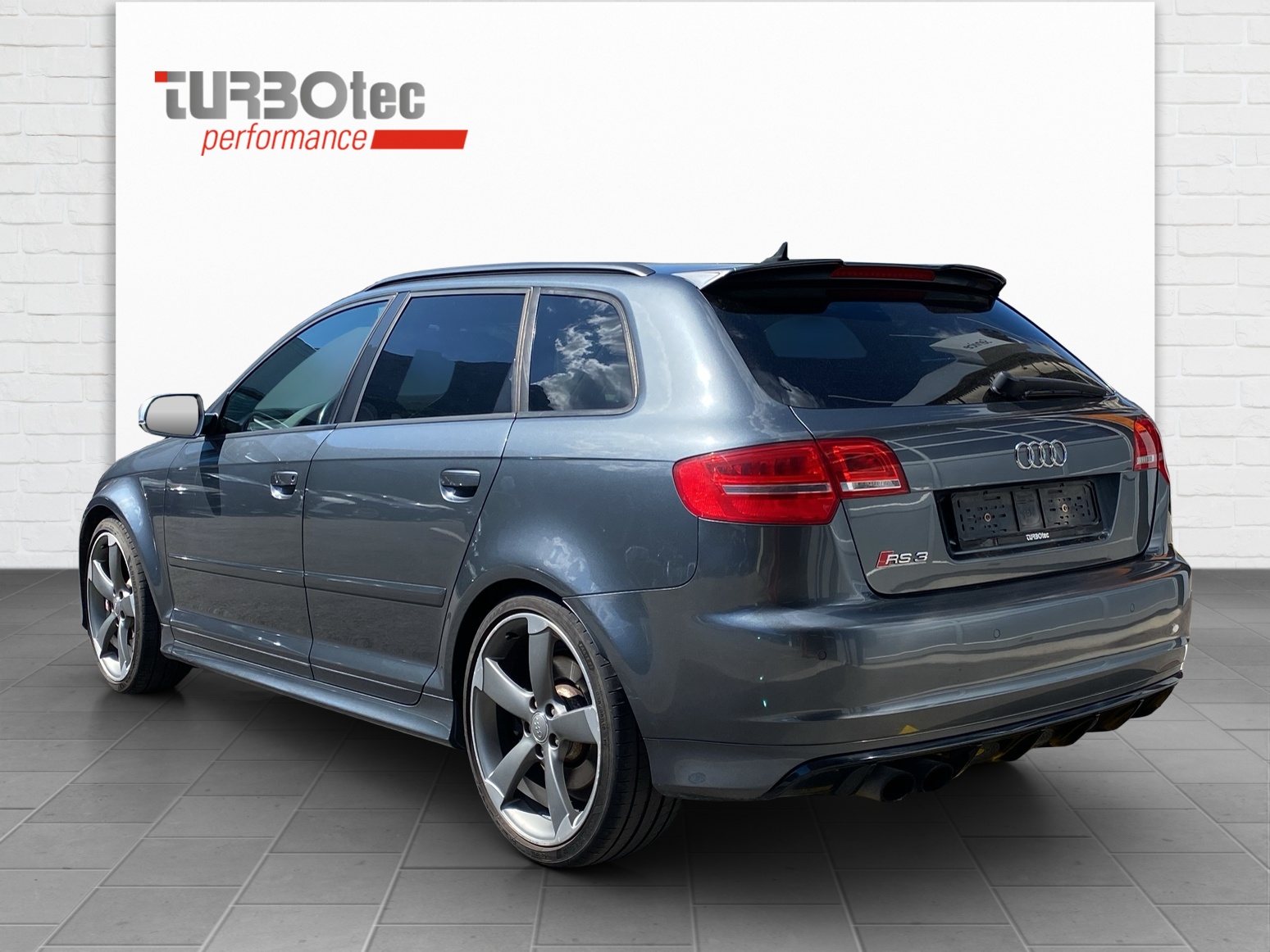 AUDI RS3 Sportback 2.5 TFSI quattro S-tronic-image-2