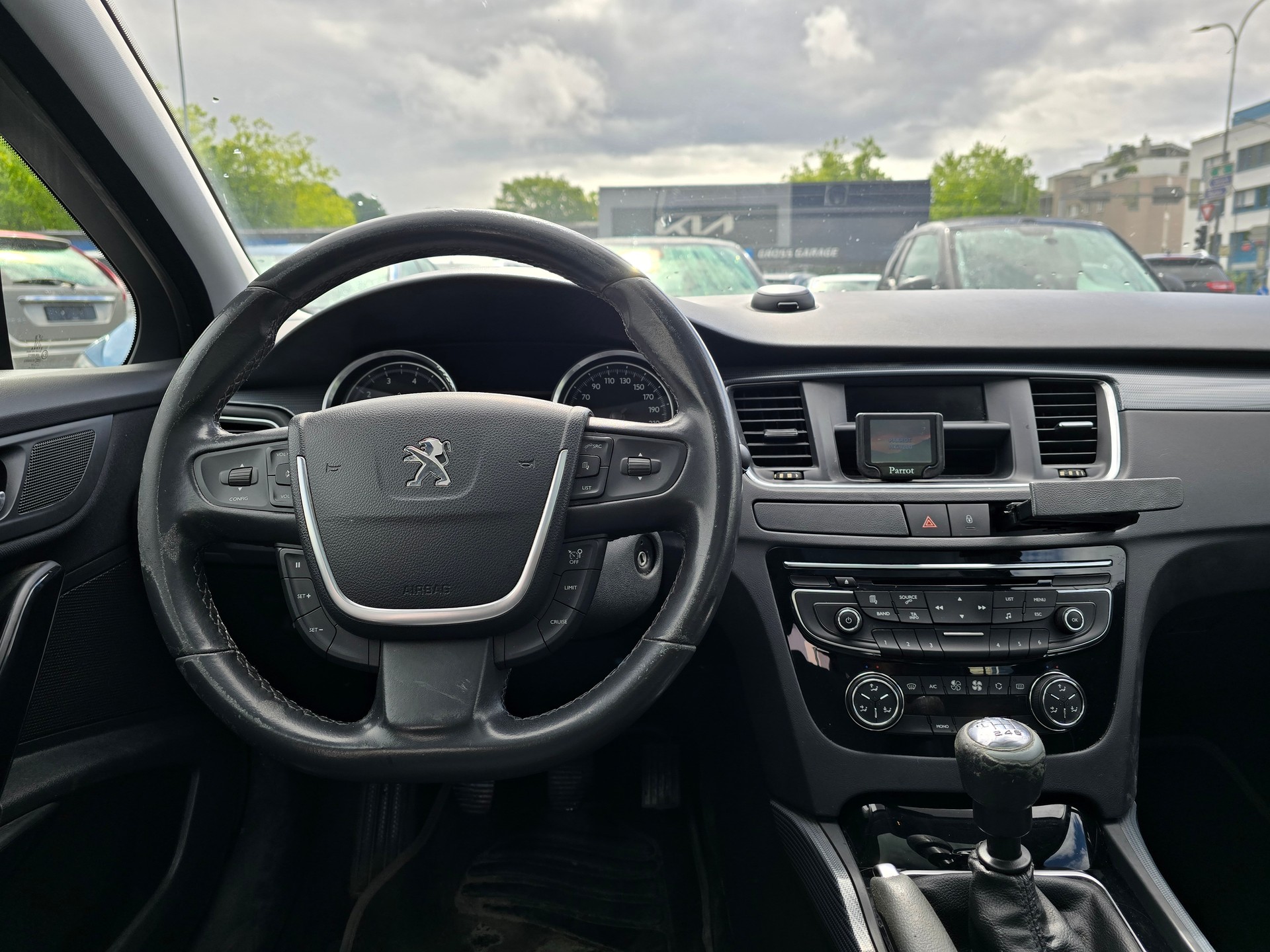 PEUGEOT 508 SW 1.6 16V T Active-image-9