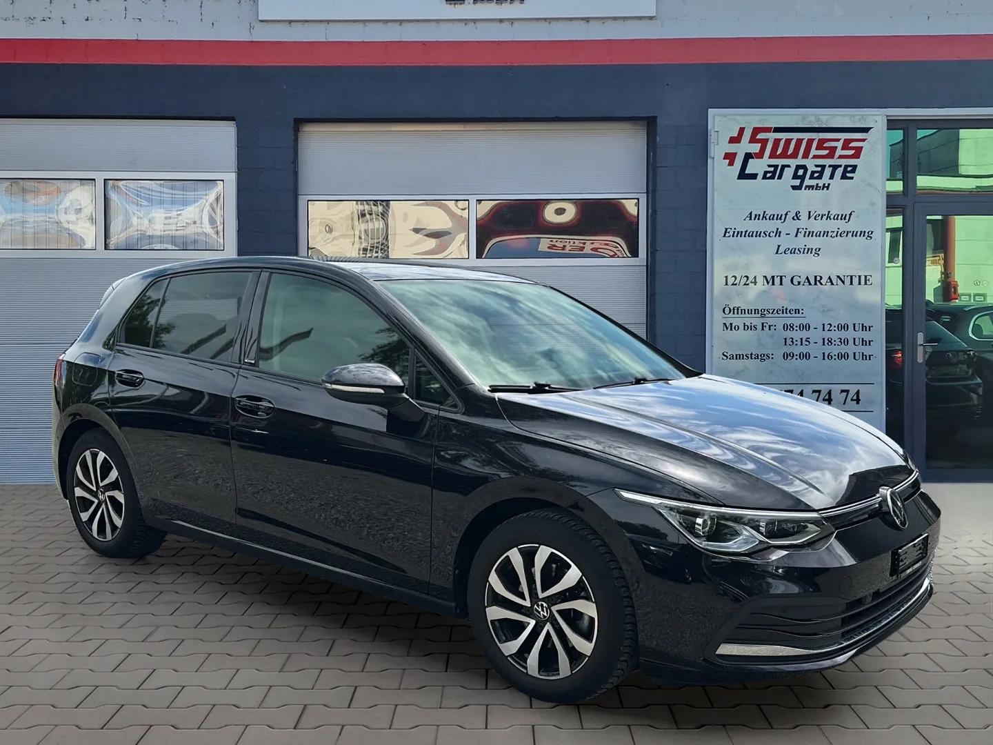 VW Golf 2.0 TDI Active DSG mit AHK & Panoramdach + Werksgarantie-image-0