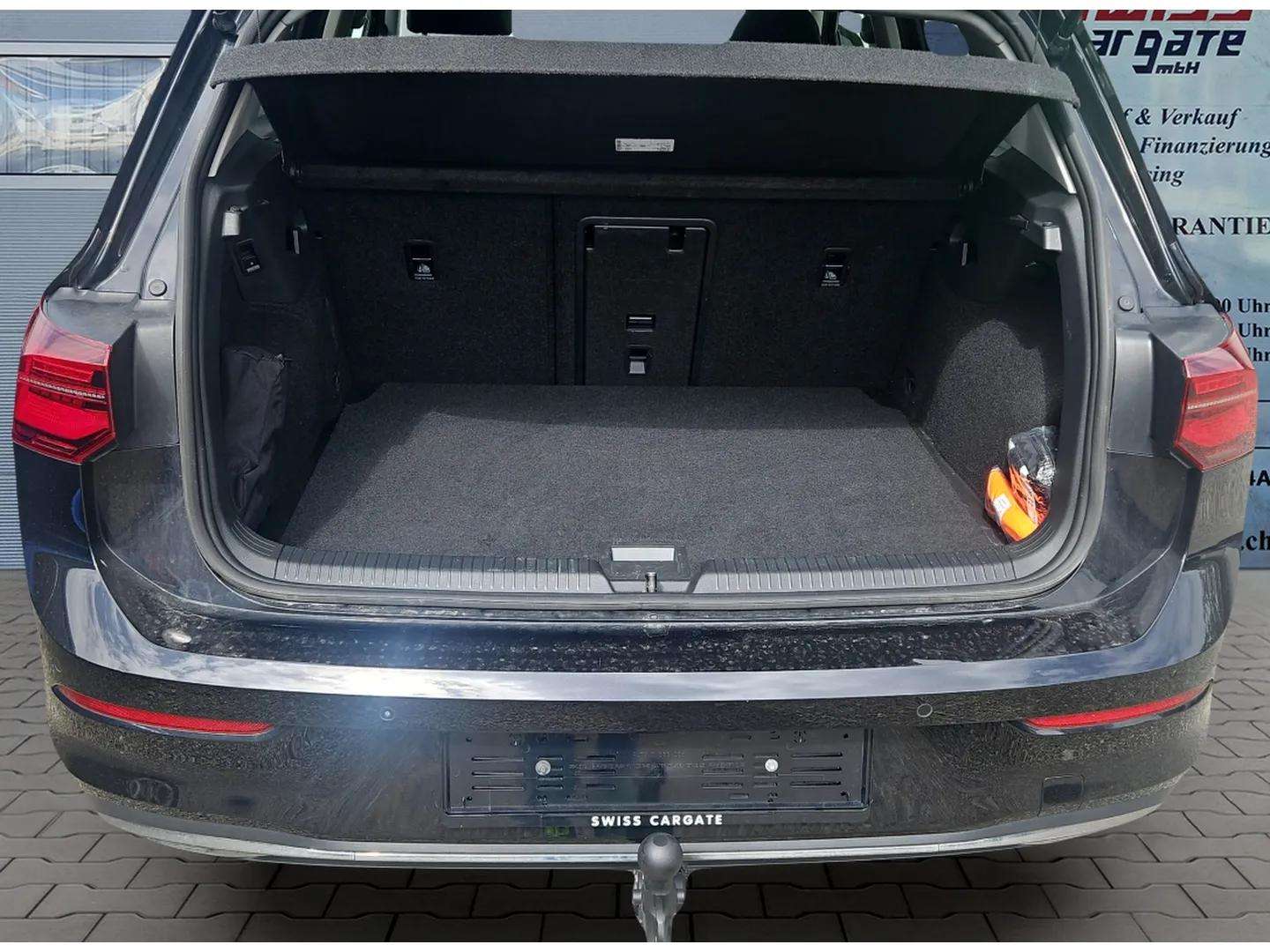 VW Golf 2.0 TDI Active DSG mit AHK & Panoramdach + Werksgarantie-image-14