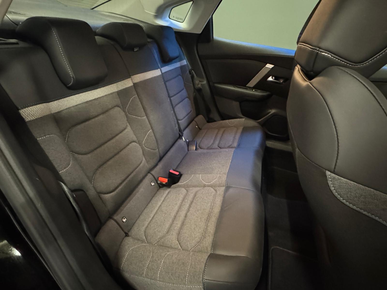 CITROEN C4 1.2 Pure Tech Swiss Edition EAT8-image-11